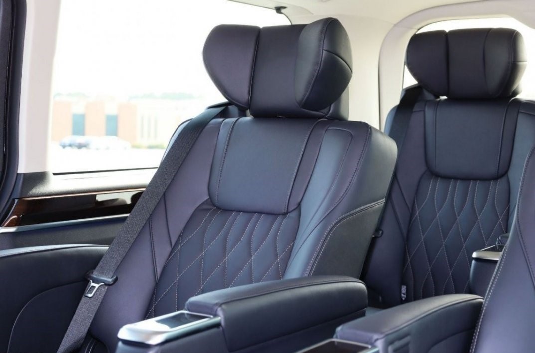 2023 Toyota Granvia For Sale in UAE