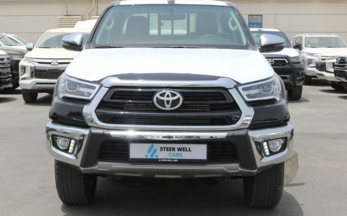 2022 Toyota Hilux GLX in Black for Sale in UAE