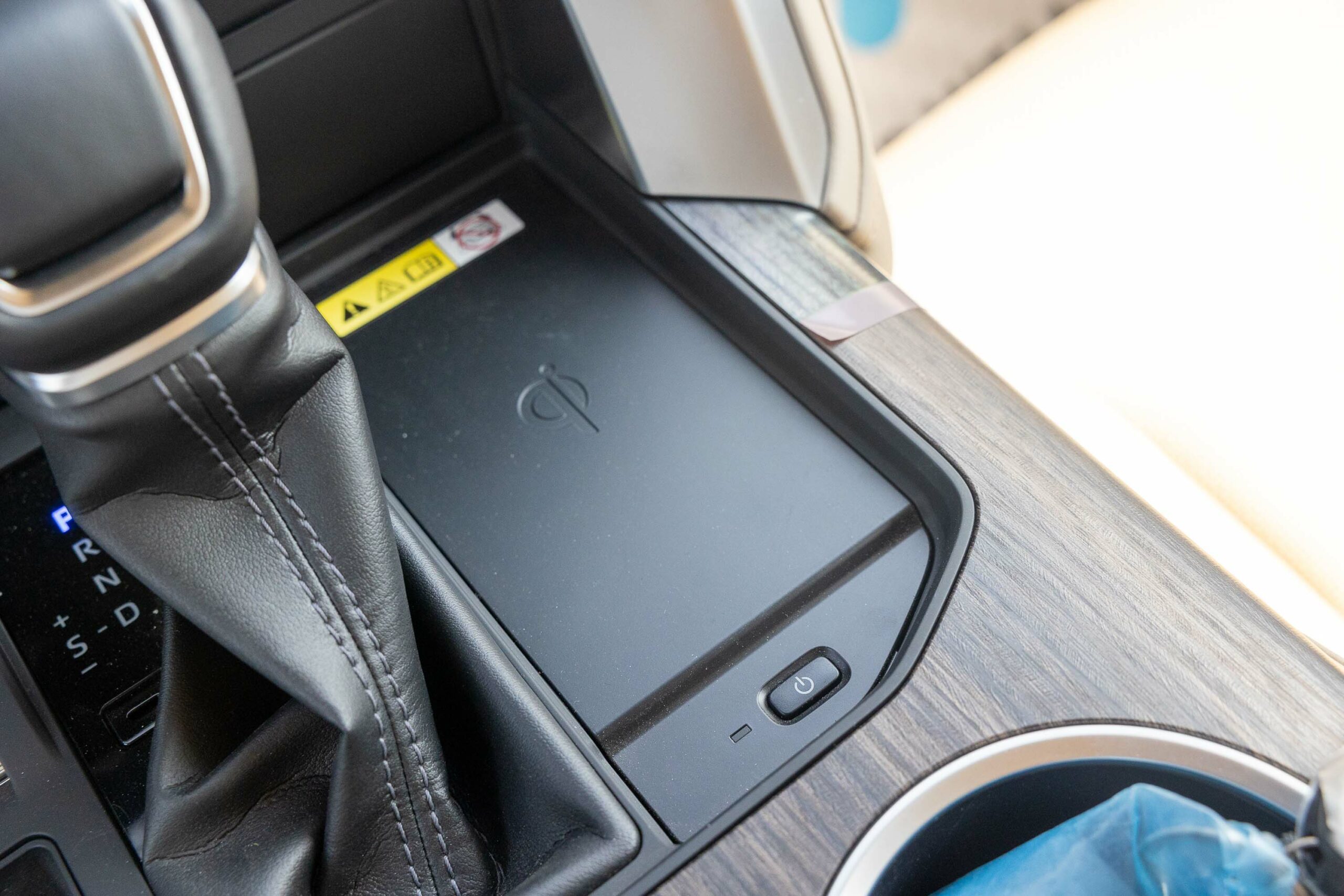 Toyota Land Cruiser VXR 300 2022 – White