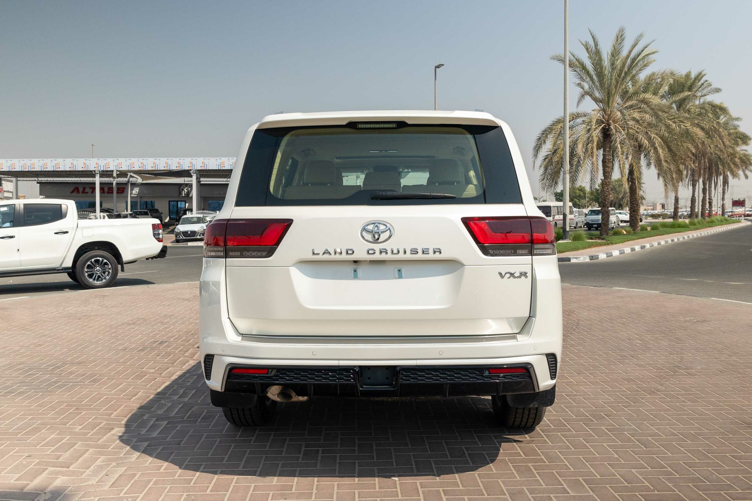 2022 Toyota Land Cruiser VXR For Sale In UAE