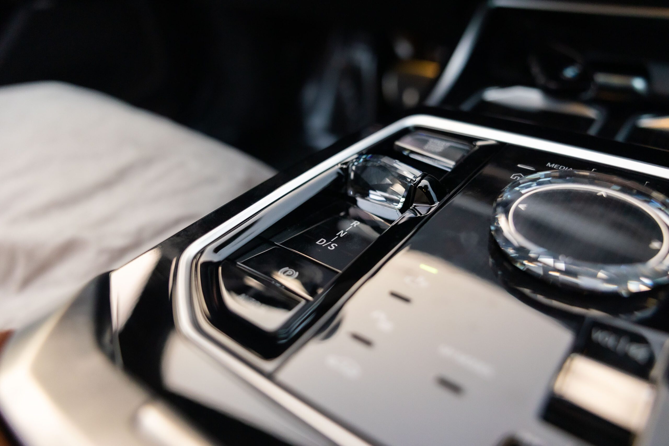 2023 BMW 7 Series 735i