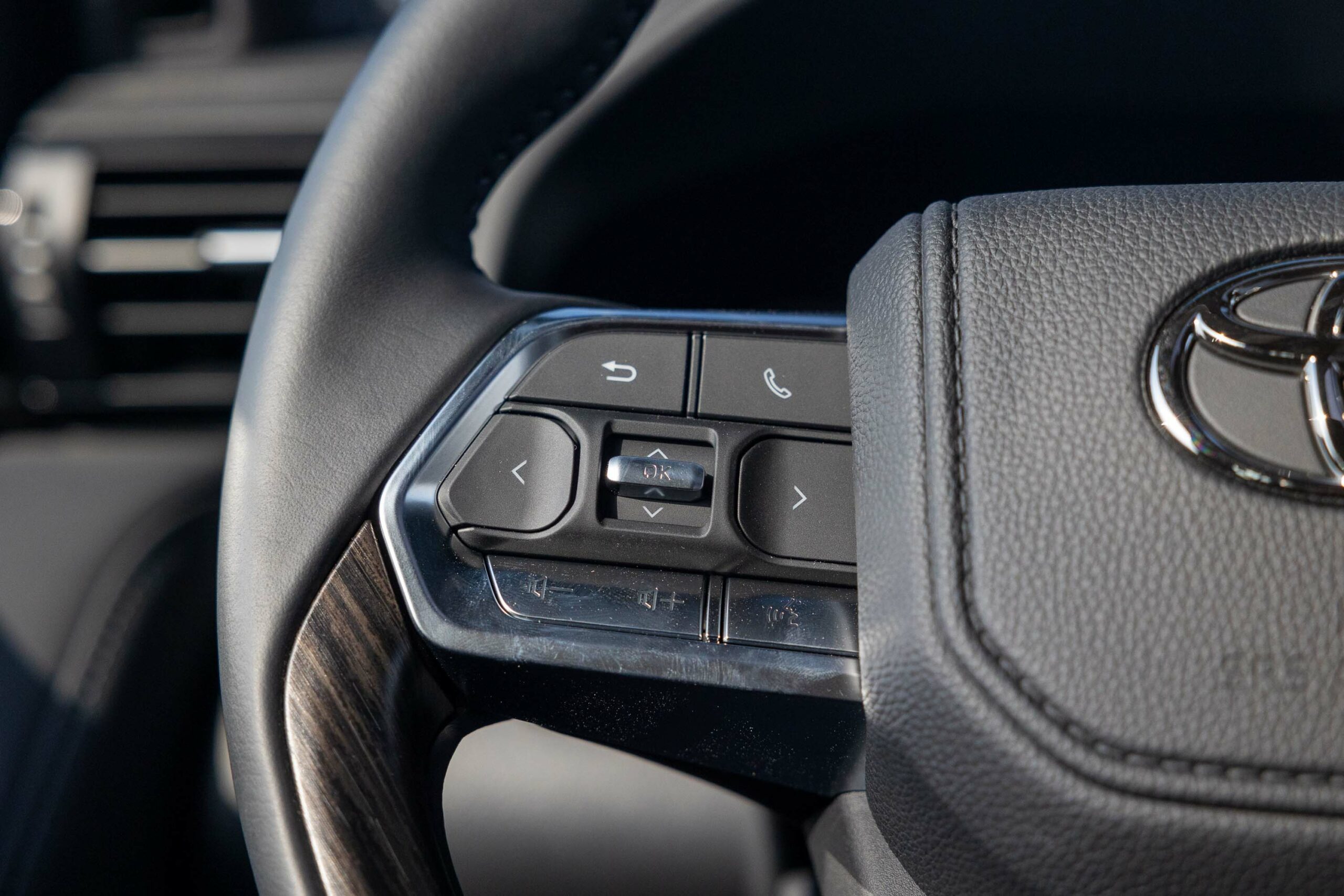 2022 Toyota Land Cruiser VXR-Z for sale in Dubai