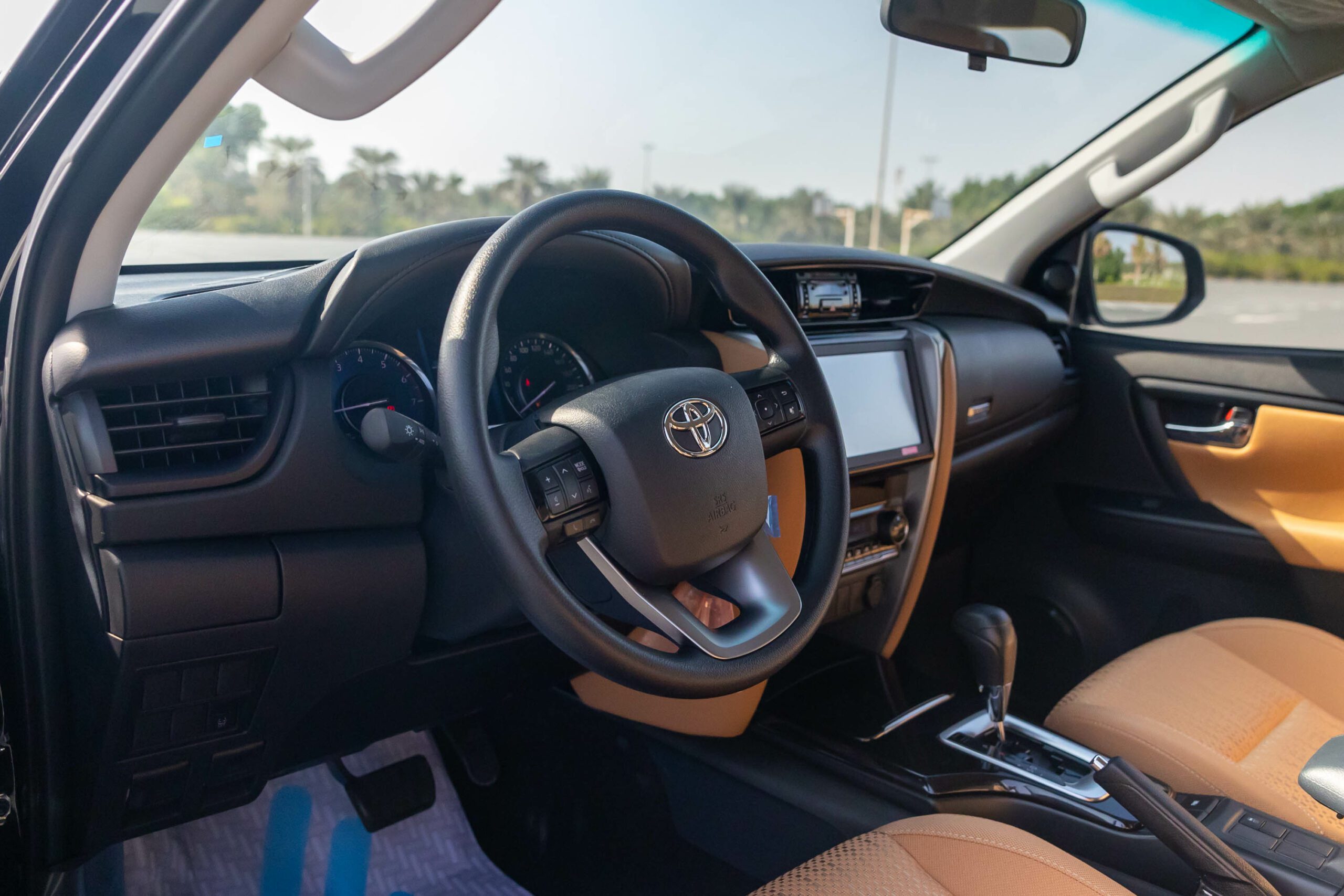 2023 Toyota Fortuner E – Black