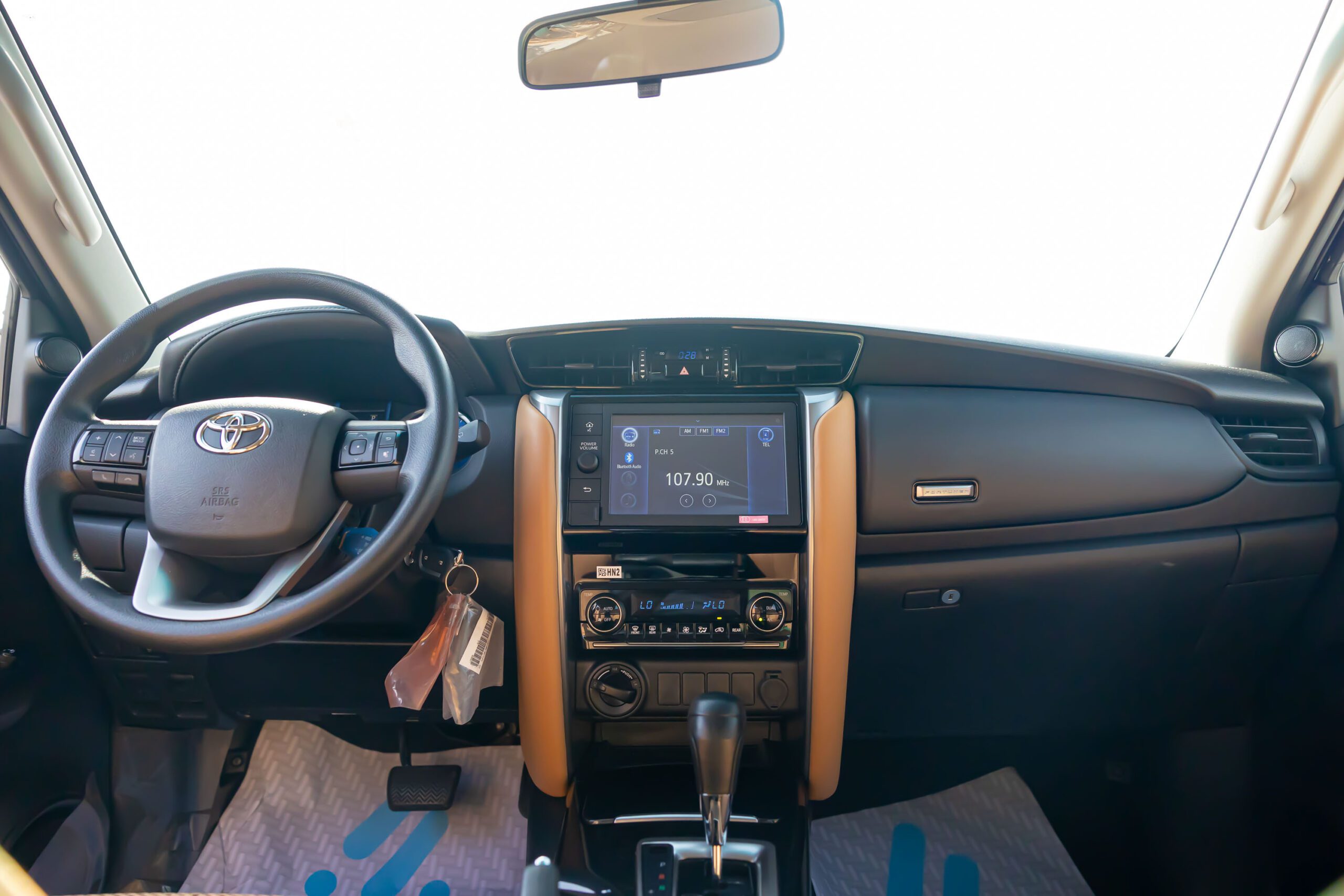 2023 Toyota Fortuner E – Black