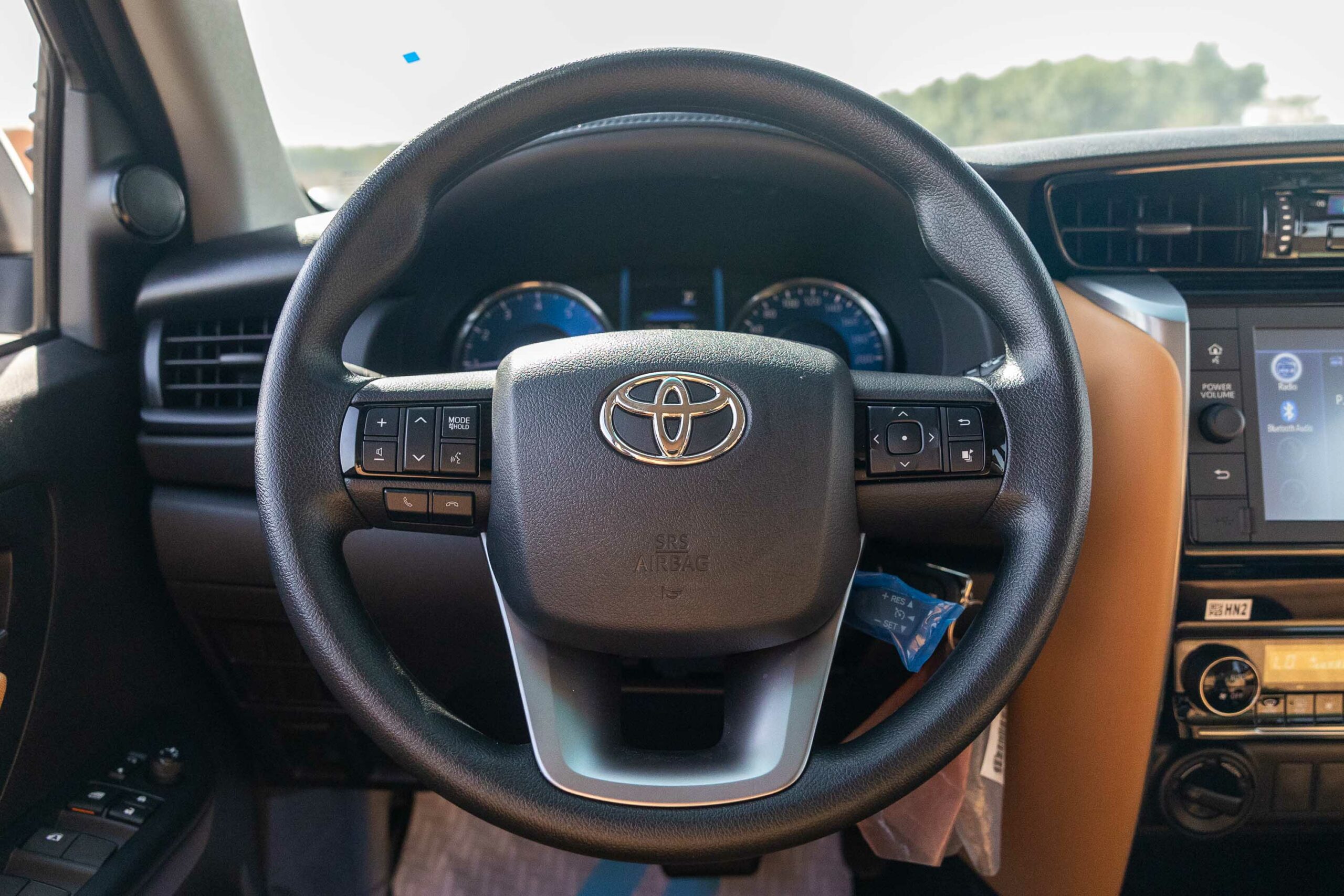 2023 Toyota Fortuner E – Black