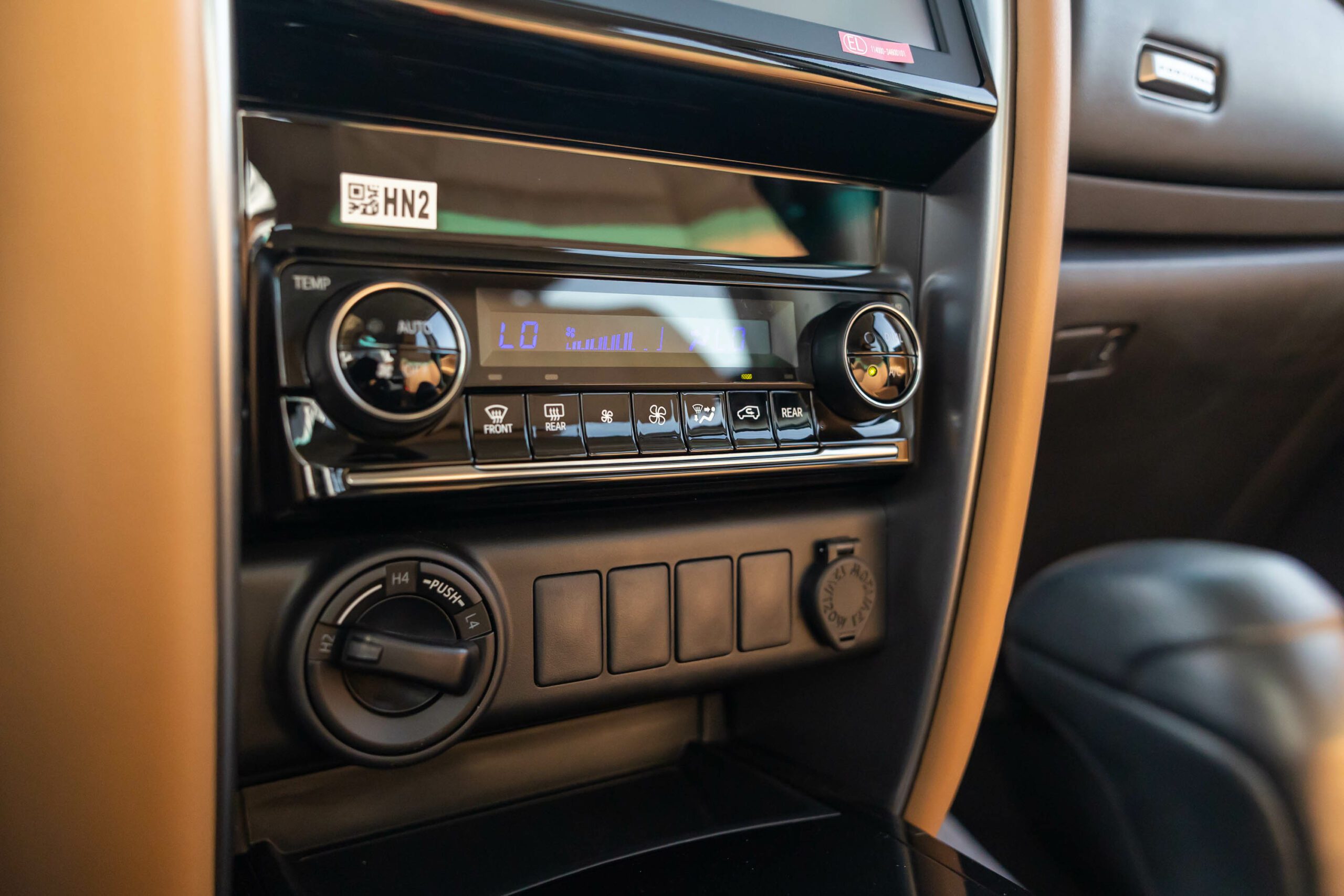 2023 Toyota Fortuner E – Black