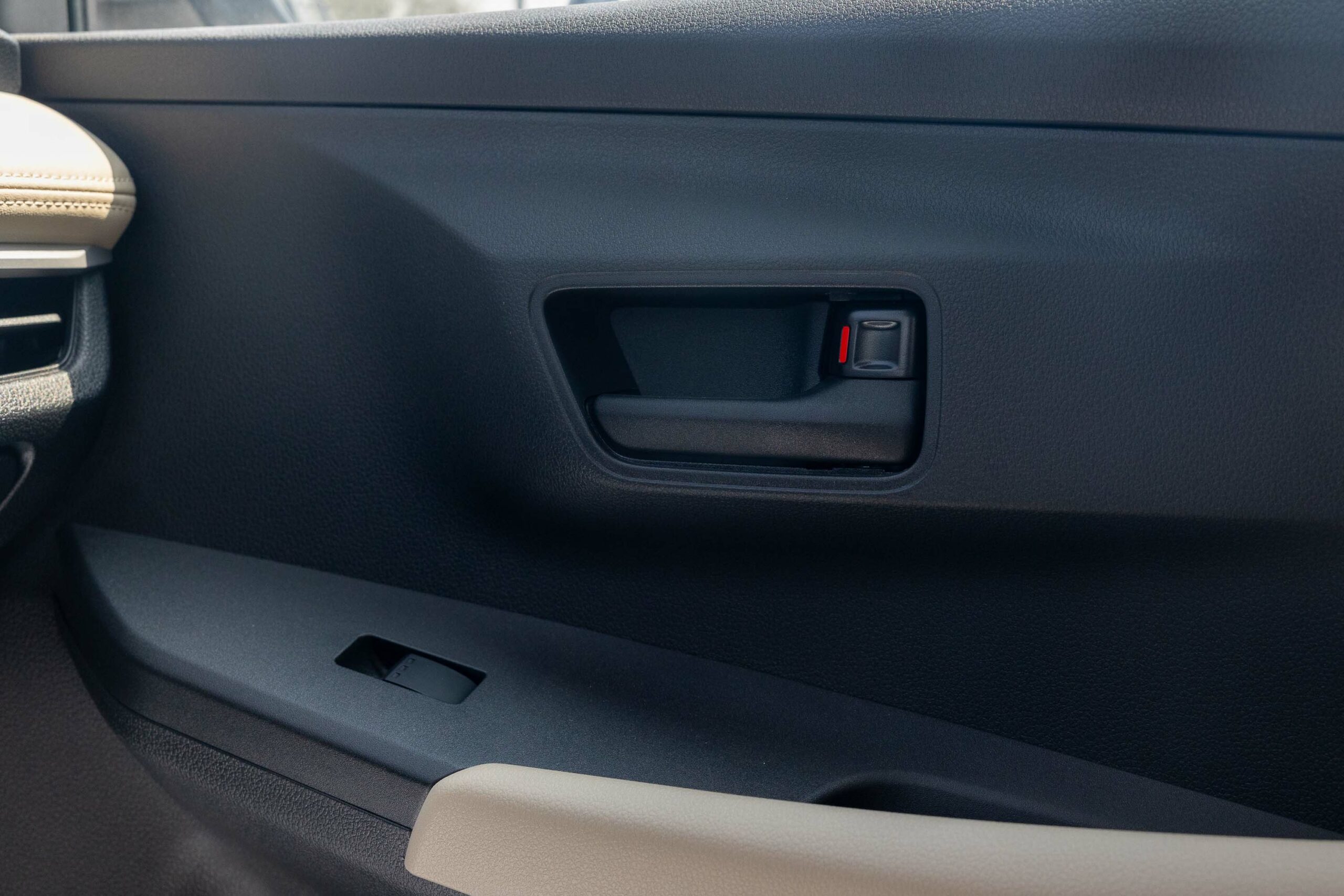 Toyota Yaris 2023 E – White