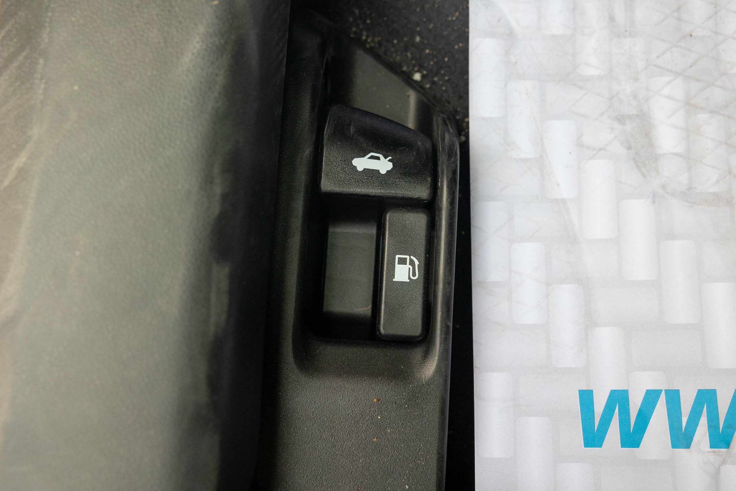 Toyota Yaris 2023 E – White