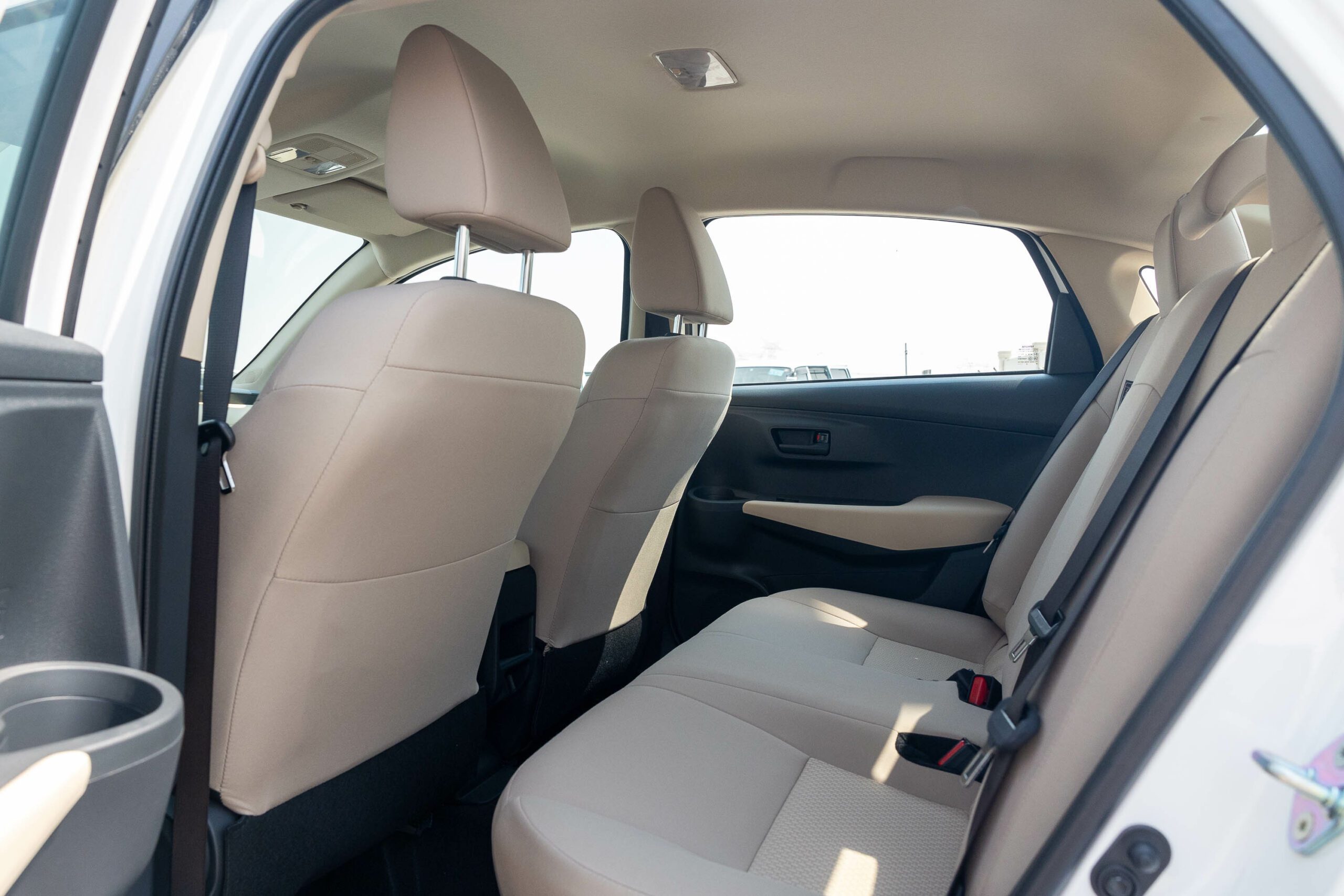 Toyota Yaris 2023 E – White