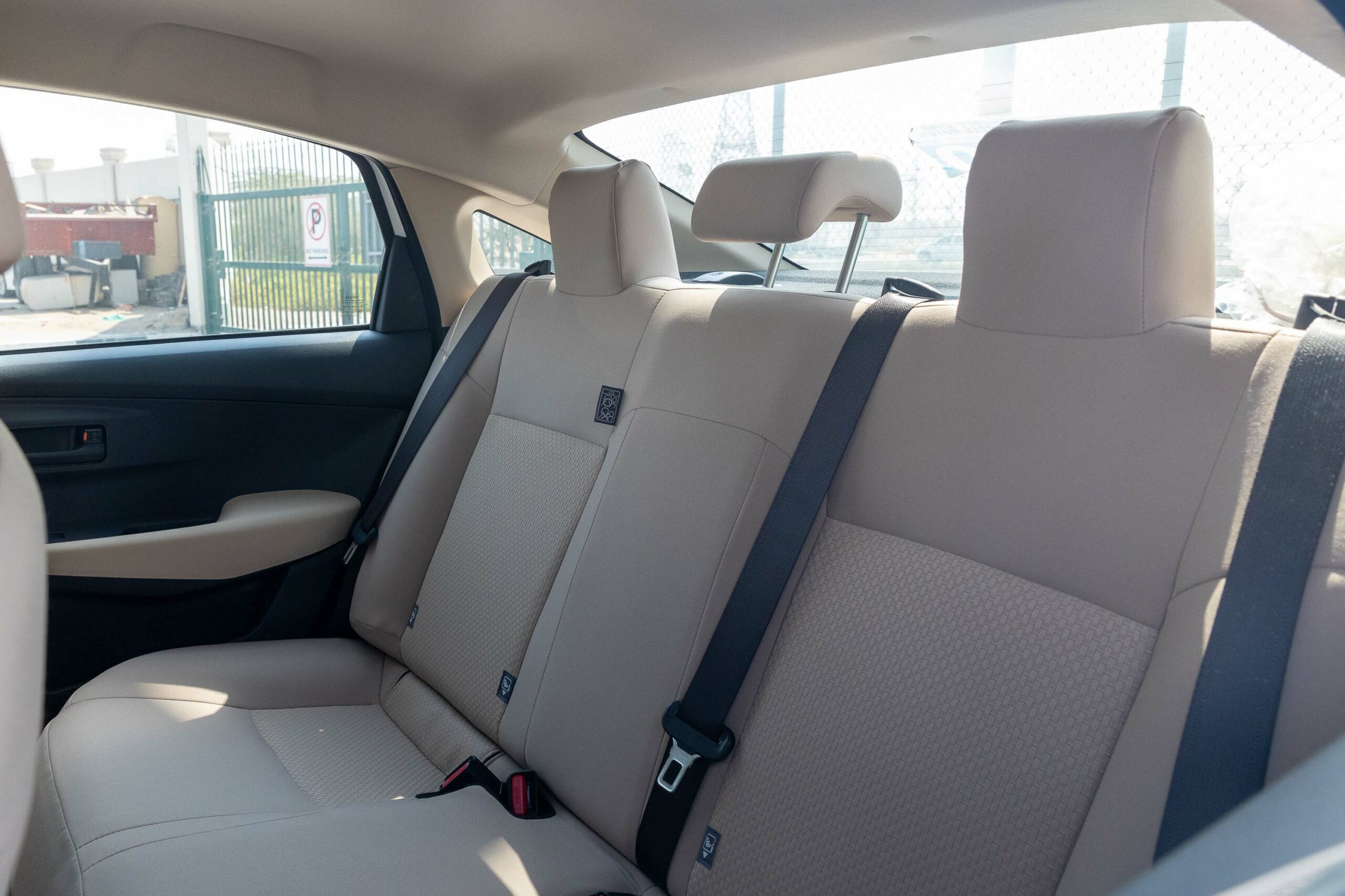 Toyota Yaris 2023 E – White