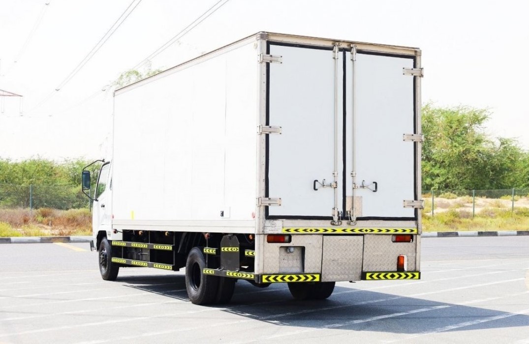 2014 Mitsubishi Fuso Freezer Box For Sale In UAE