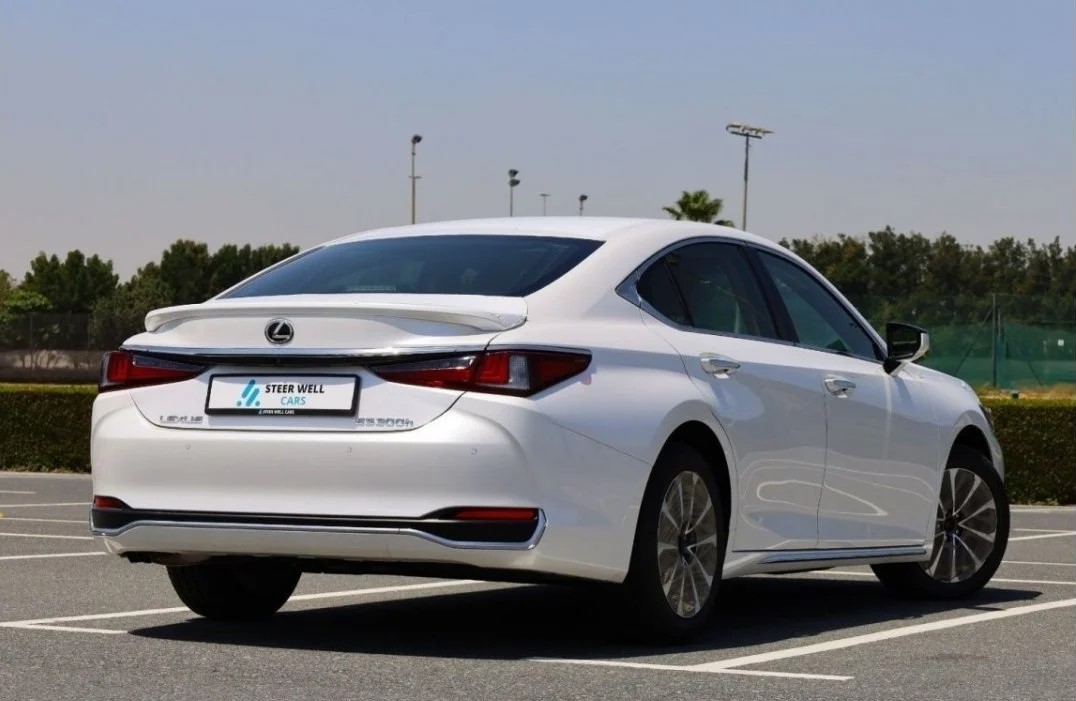 Lexus ES300 For Sale In UAE