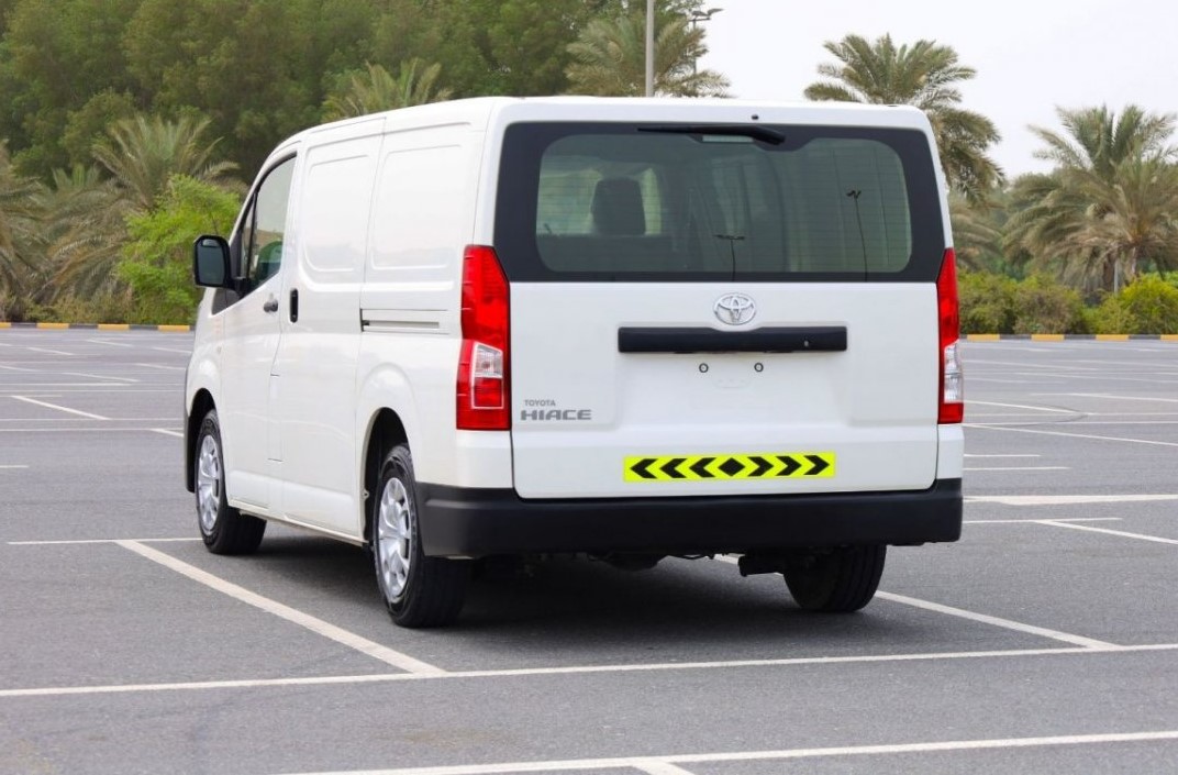 Toyota Hiace GL Standard Roof 2019 3.5L V6