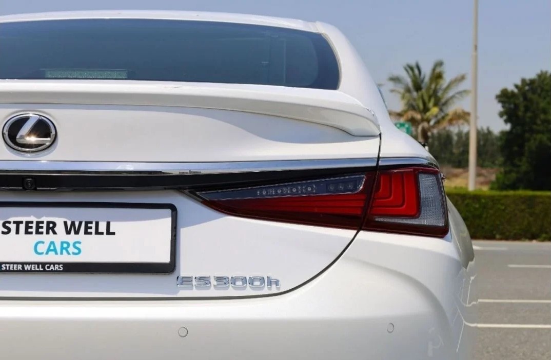 Lexus ES300 For Sale In UAE