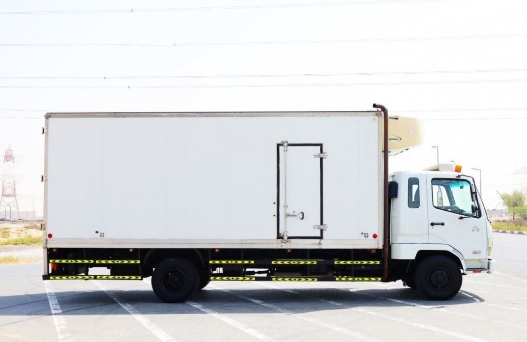 2014 Mitsubishi Fuso Freezer Box For Sale In UAE