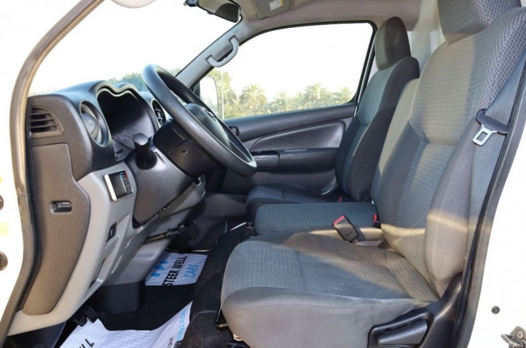 2019 Nissan Urvan Standard Roof