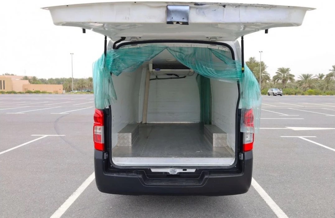2017 Nissan Urvan Chiller Van NV350