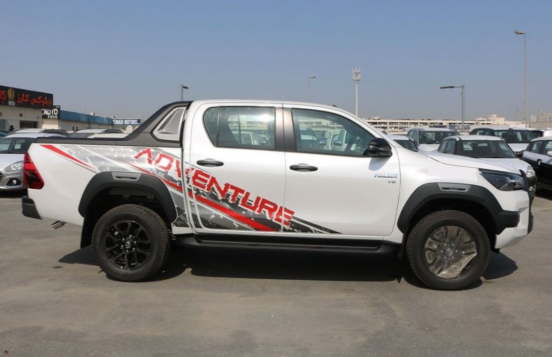 2023 Toyota Hilux Adventure