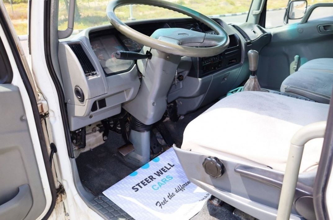 2014 Mitsubishi Fuso Freezer Box For Sale In UAE