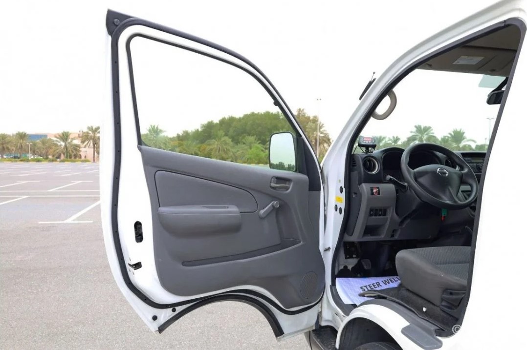 2017 Nissan Urvan Chiller Van NV350