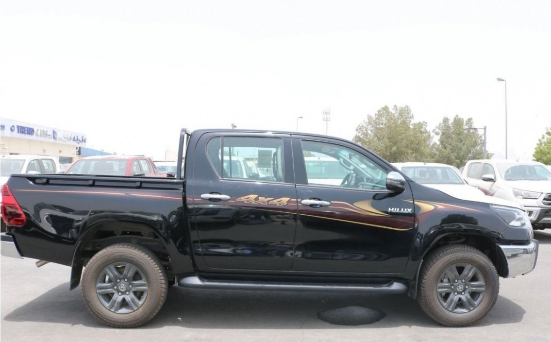 2022 Toyota Hilux GLX in Black for Sale in UAE