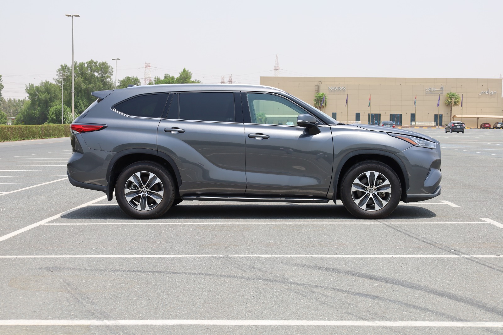 Toyota Highlander for Sale In UAE