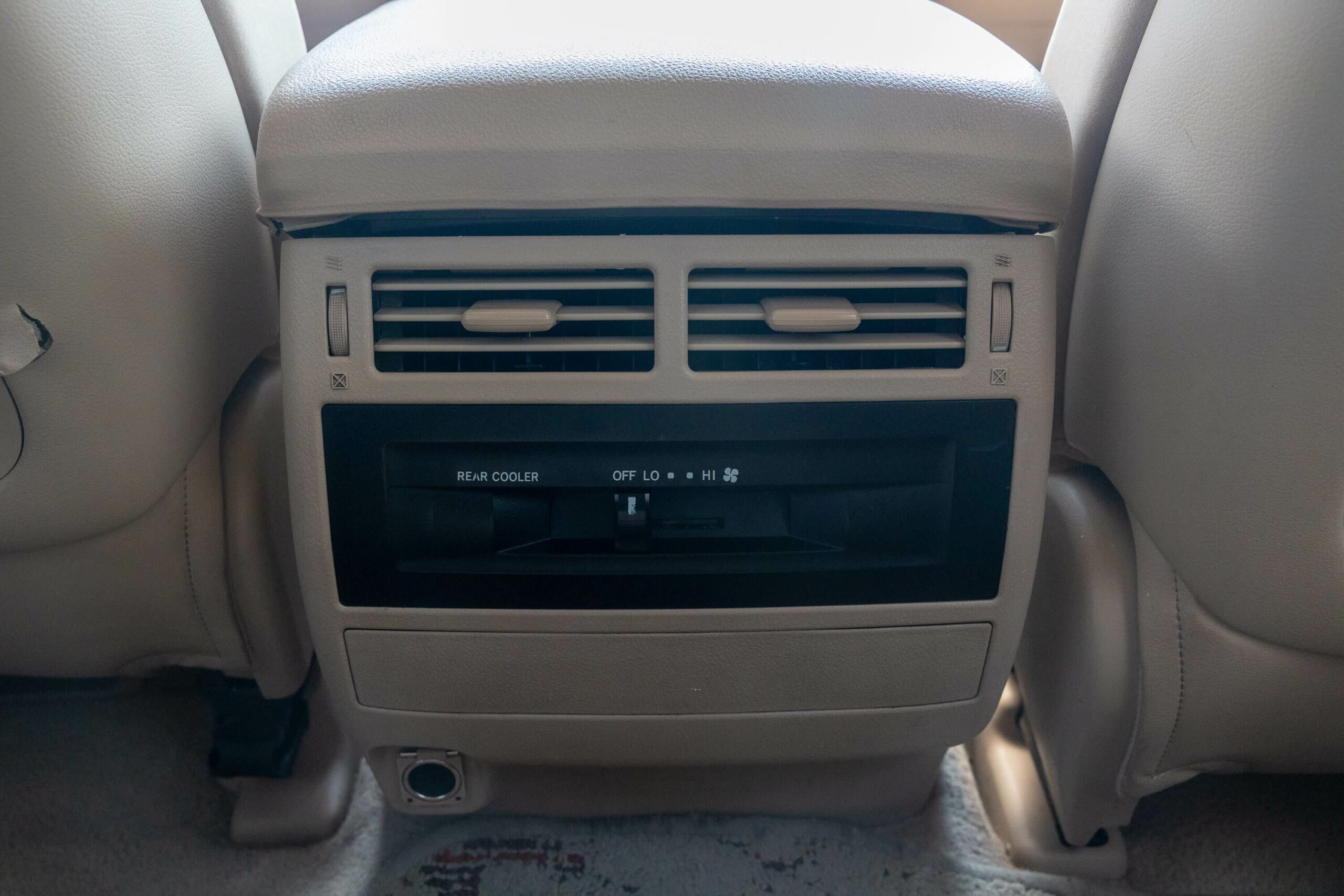 Toyota Land Cruiser for Sale In UAE