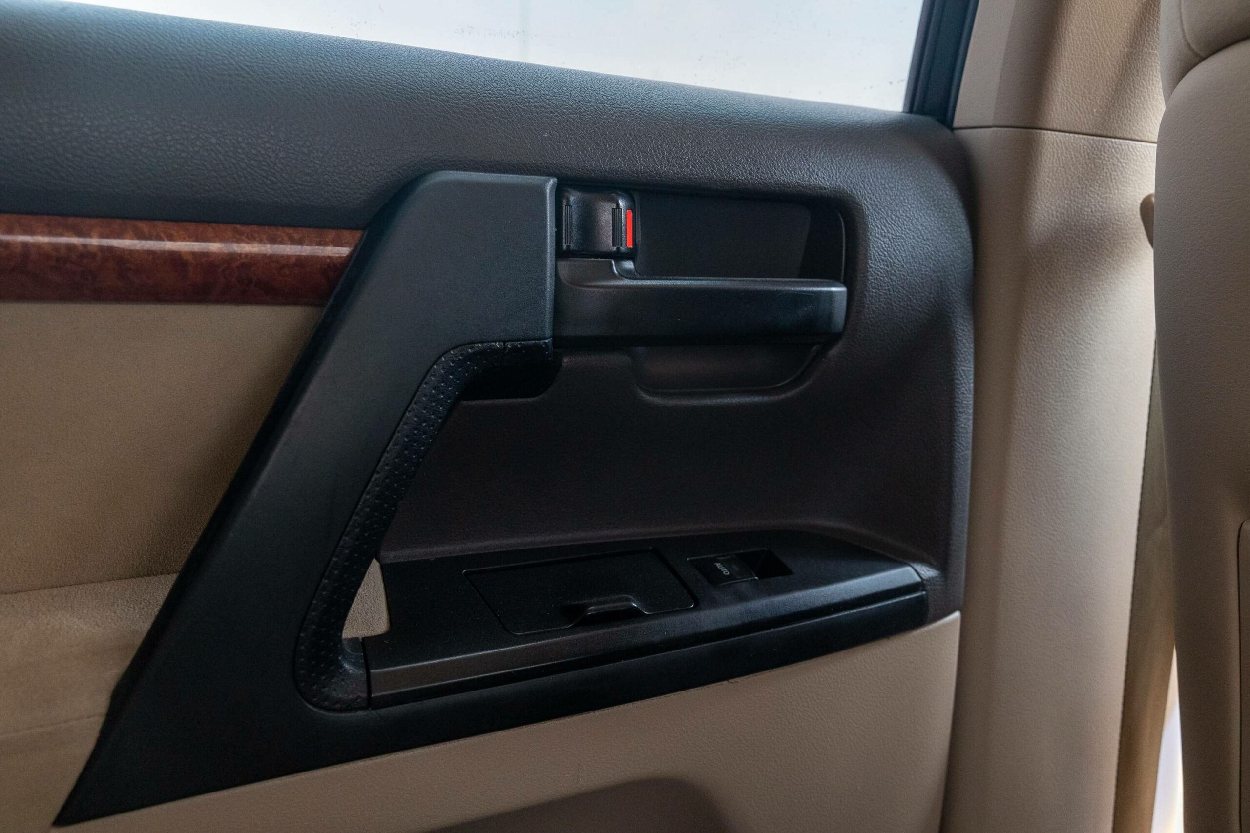 Toyota Land Cruiser 2013 – White