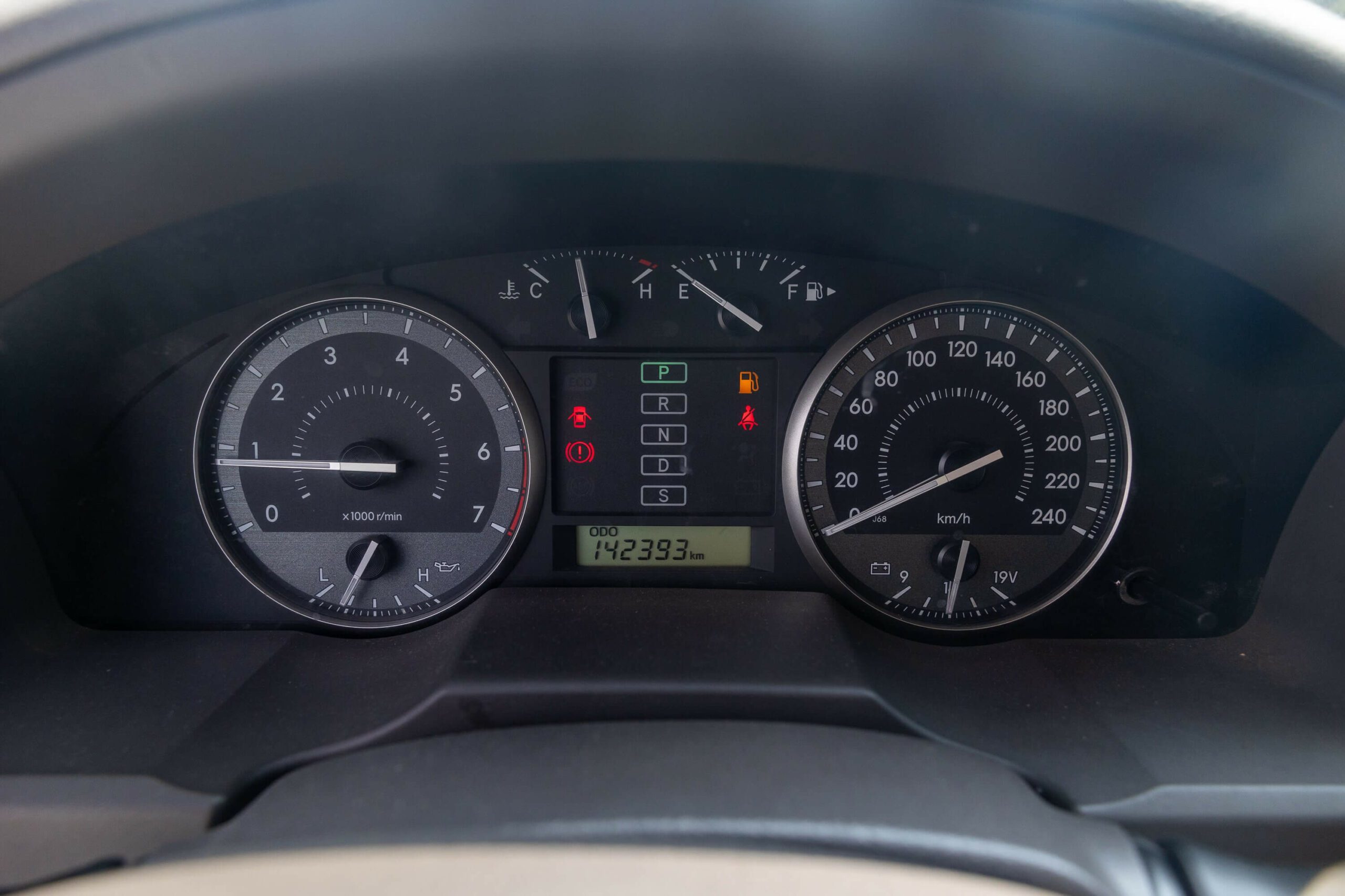 Toyota Land Cruiser 2013 – White