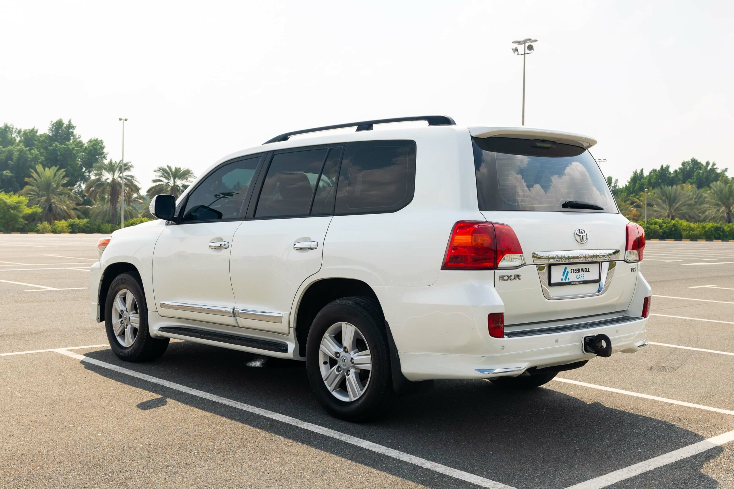 Toyota Land Cruiser for Sale In UAE