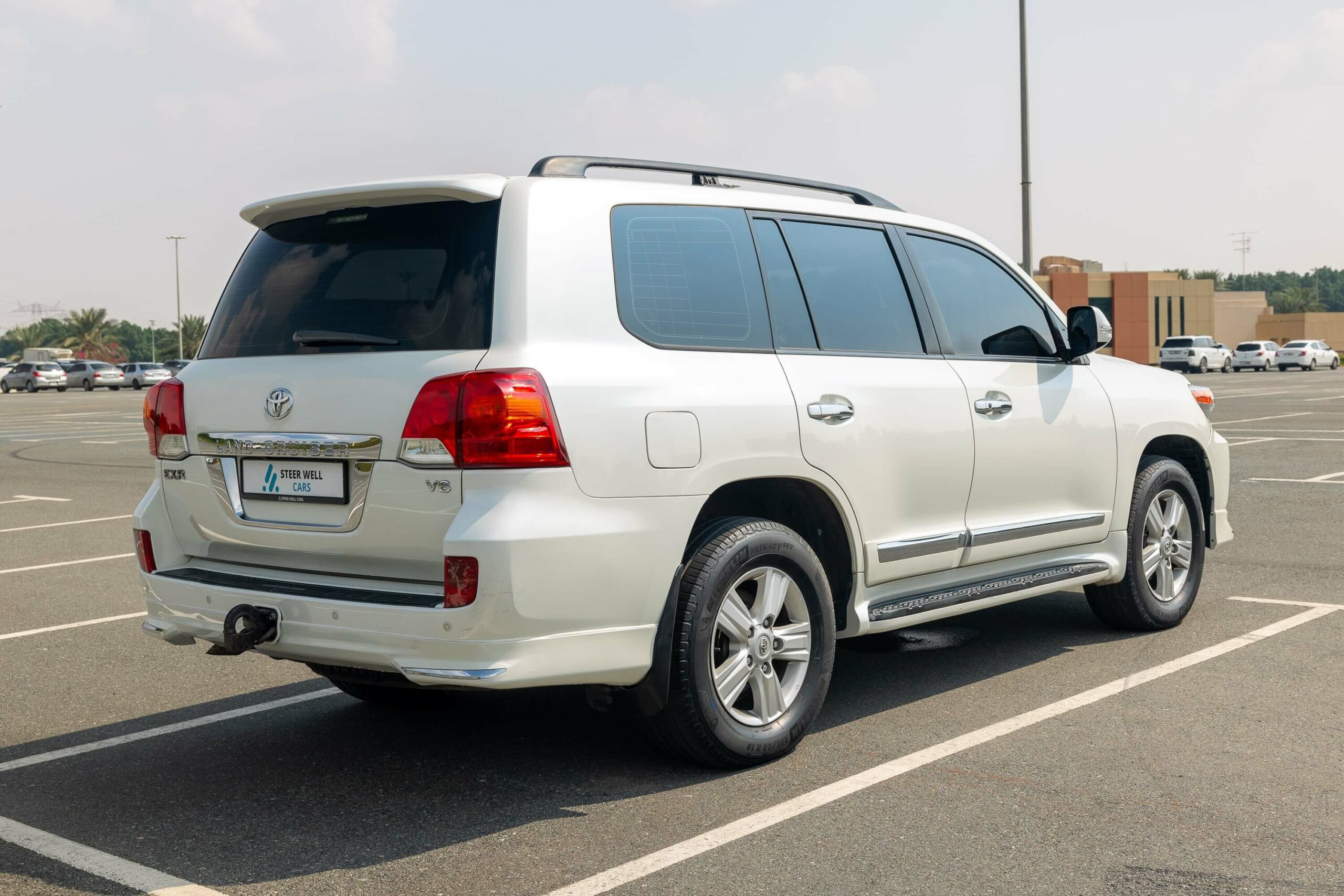 Toyota Land Cruiser for Sale In UAE