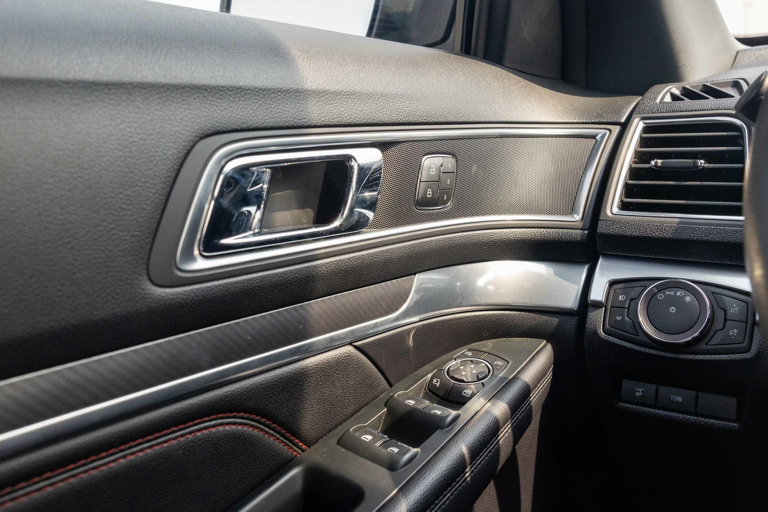 Ford Explorer Price in UAE