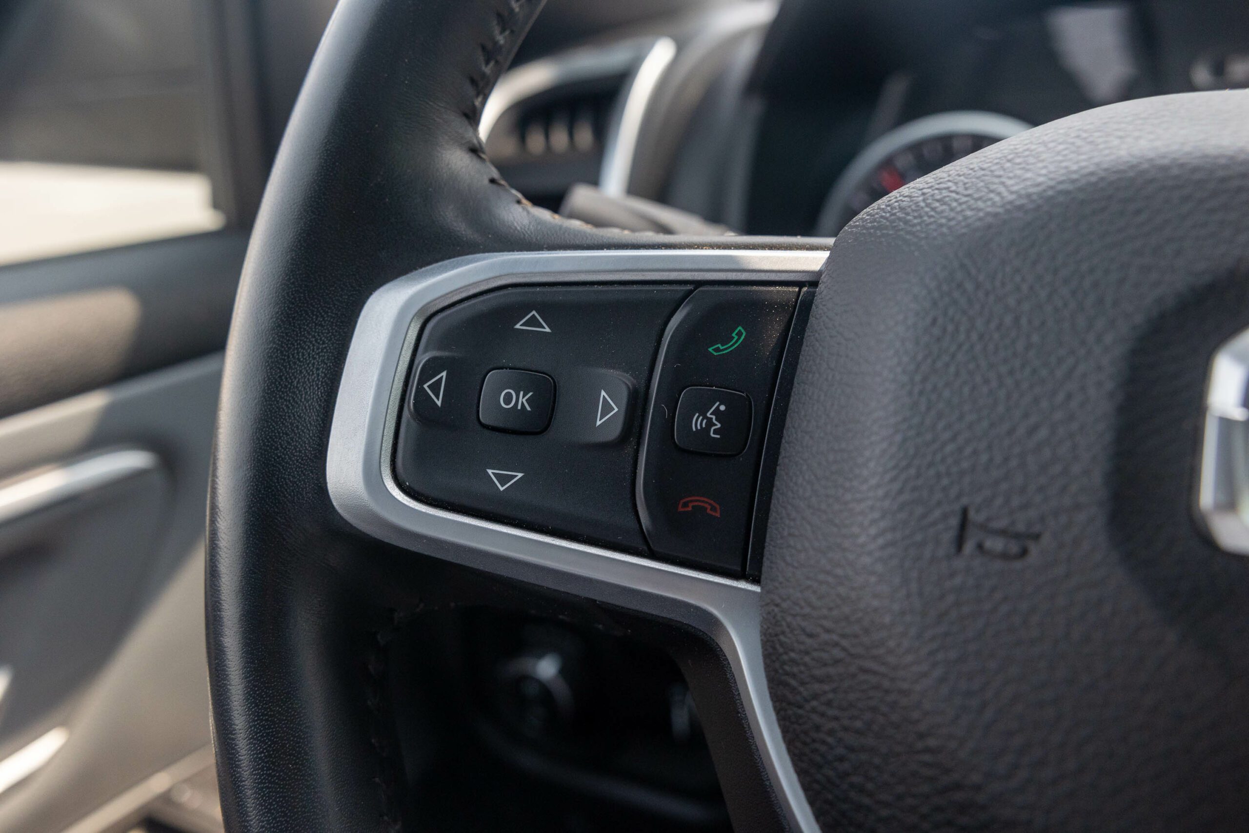 Dodge Ram Big Horn 2022 – Red