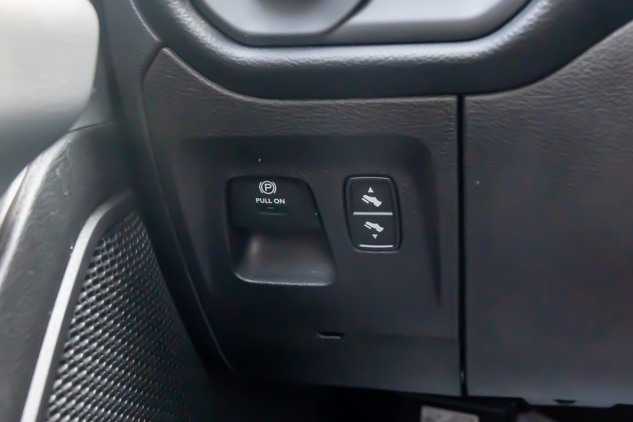 Dodge Ram Big Horn 2022 – Red