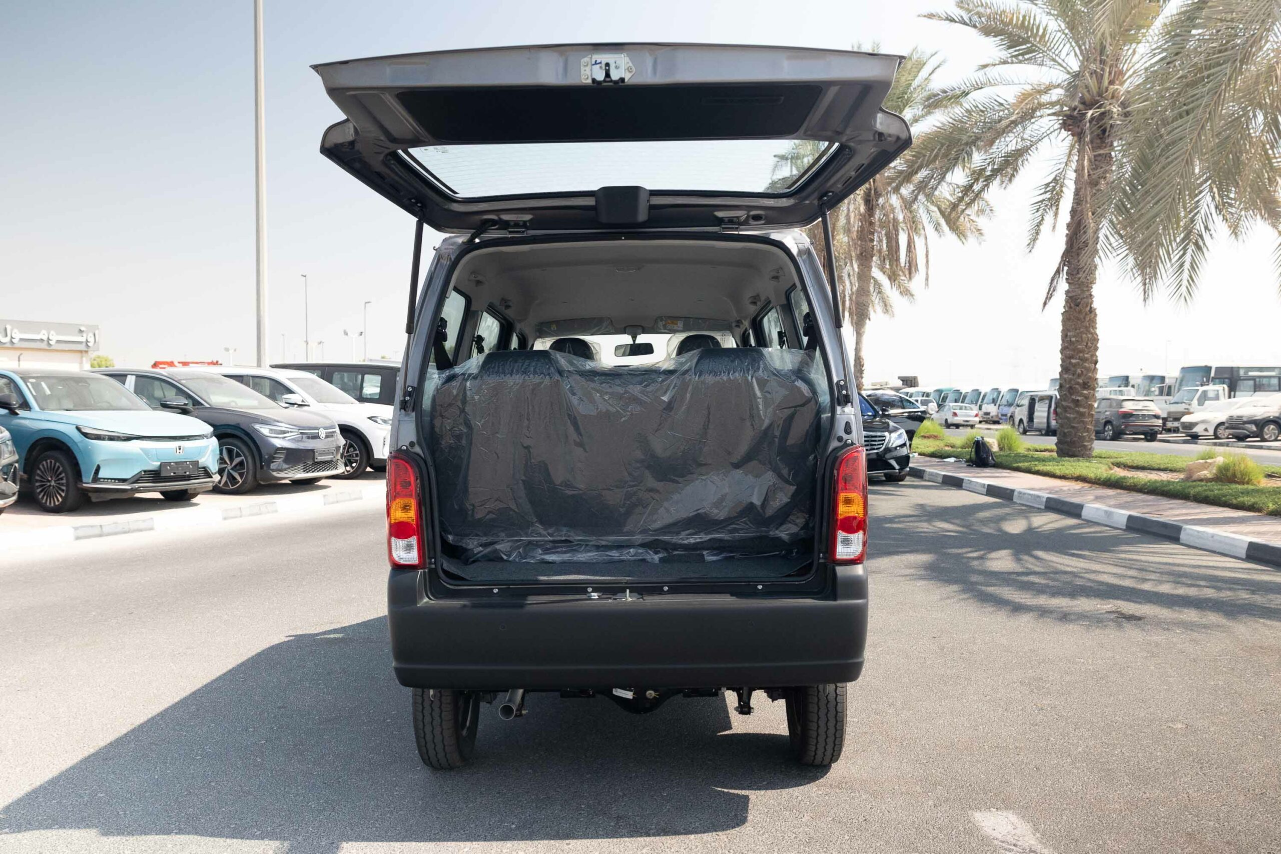 2025 Suzuki EECO – Grey