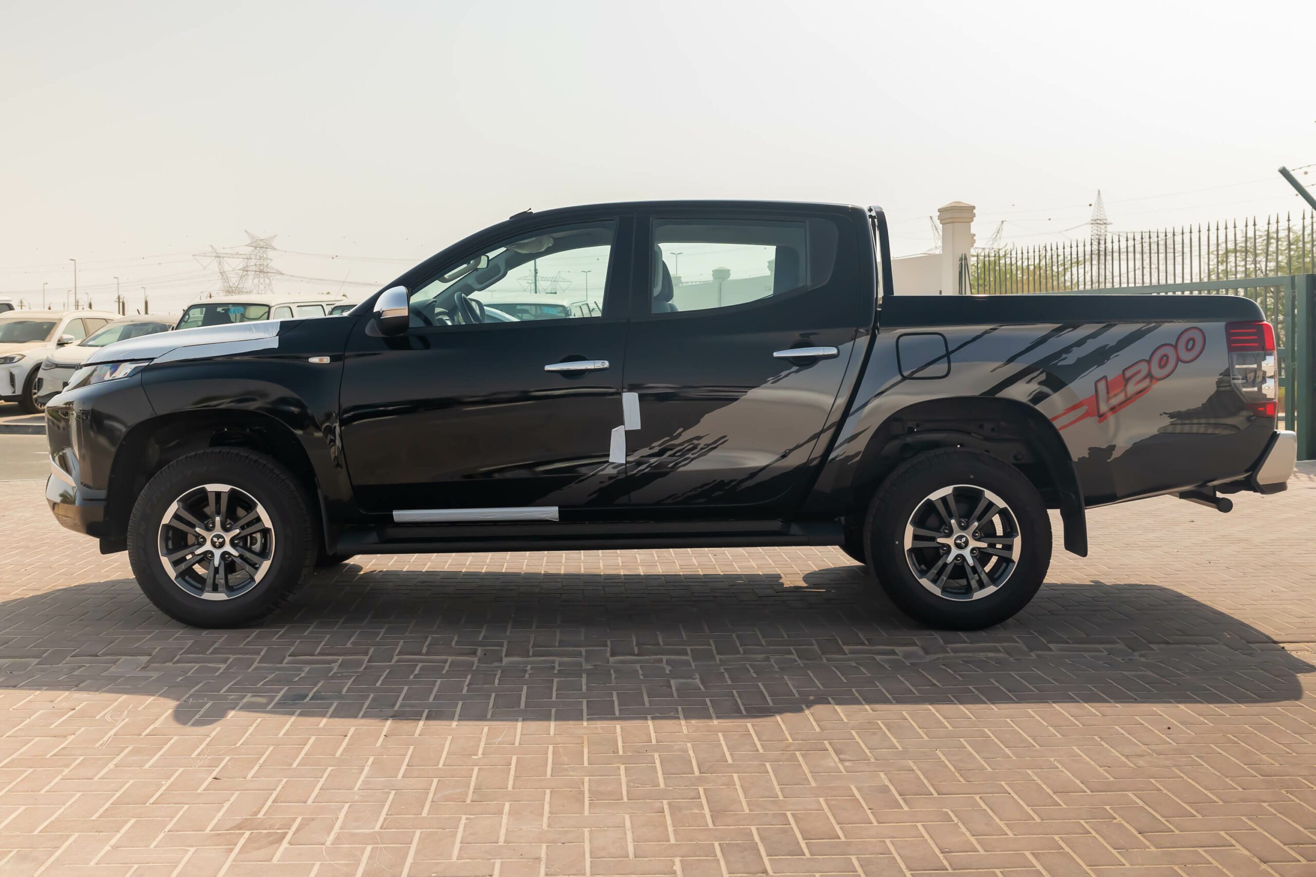 Mitsubishi L200 GLX 2023 – Black