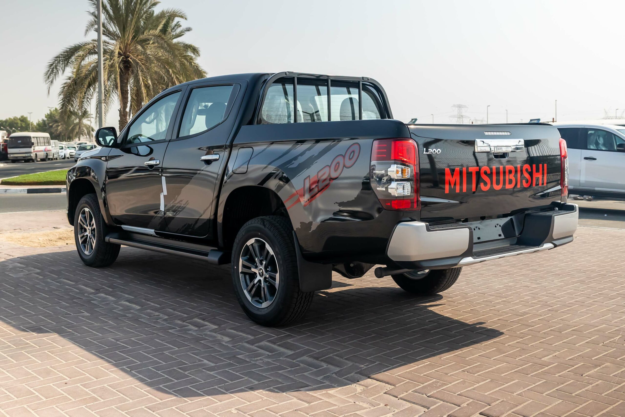 Mitsubishi L200 GLX 2023 – Black