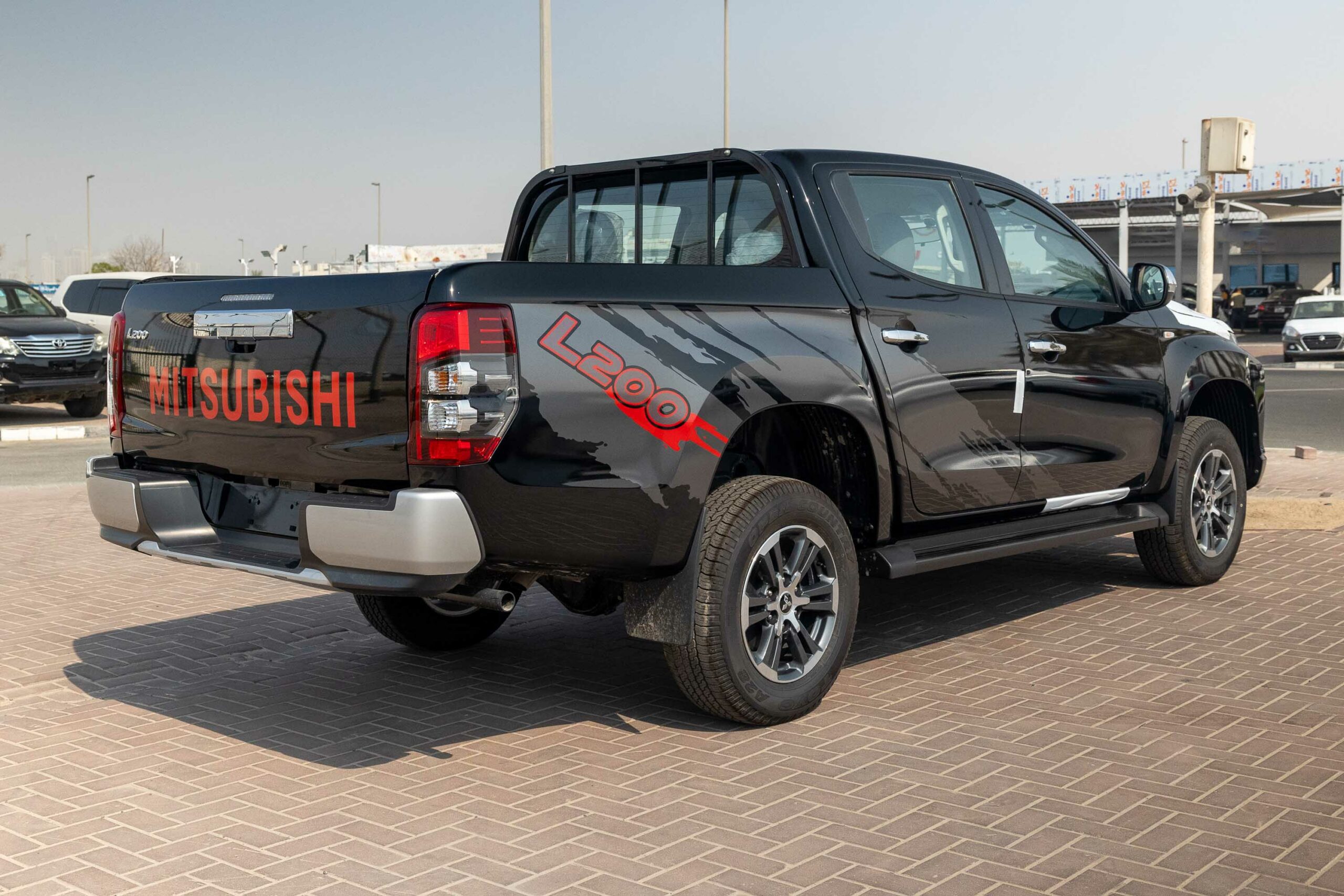 Mitsubishi L200 GLX 2023 – Black