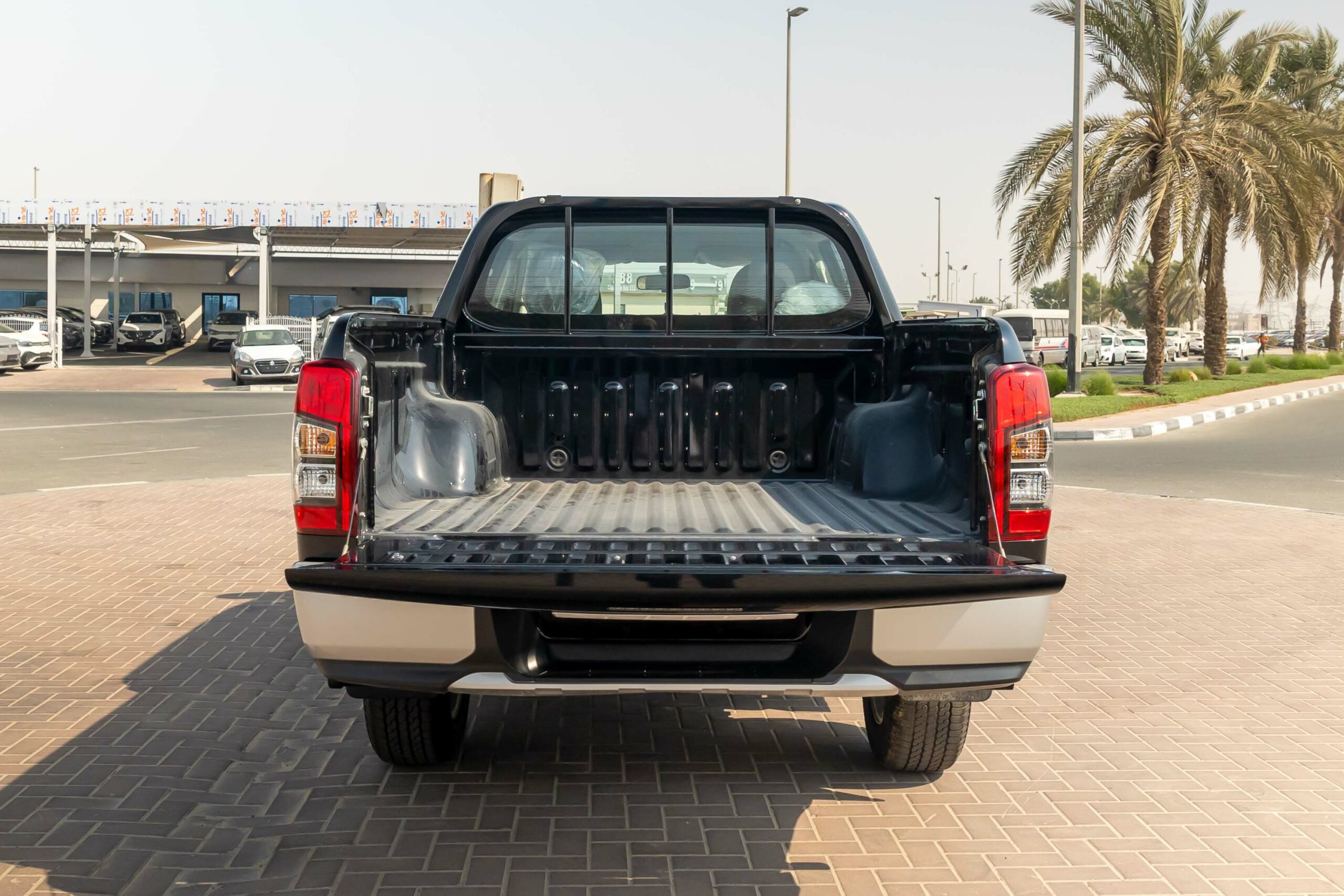 Mitsubishi L200 GLX 2023 – Black