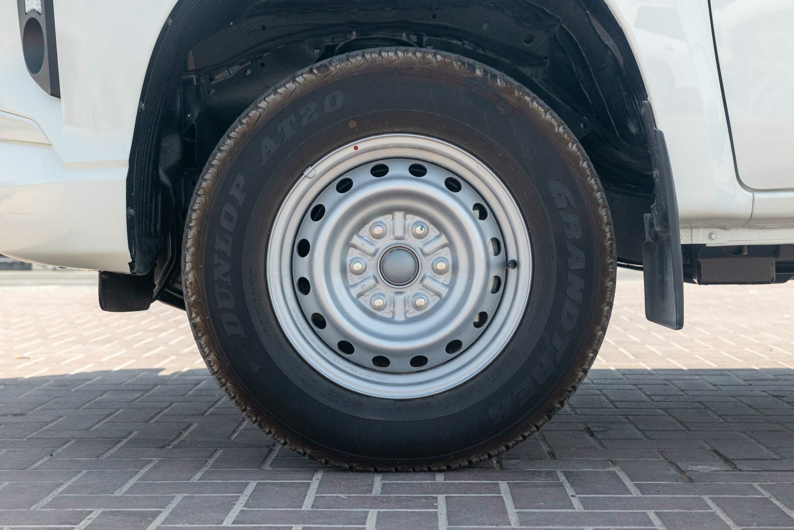 Mitsubishi L200 GL 2023 – White