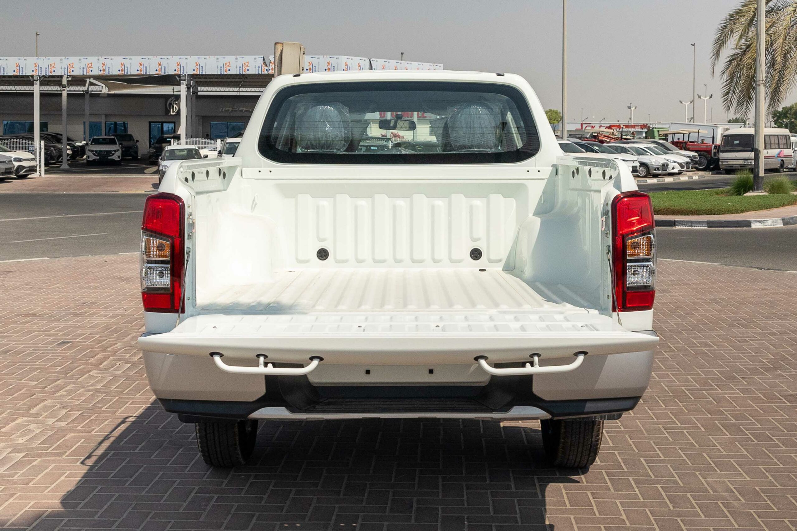 Mitsubishi L200 GL 2023 – White