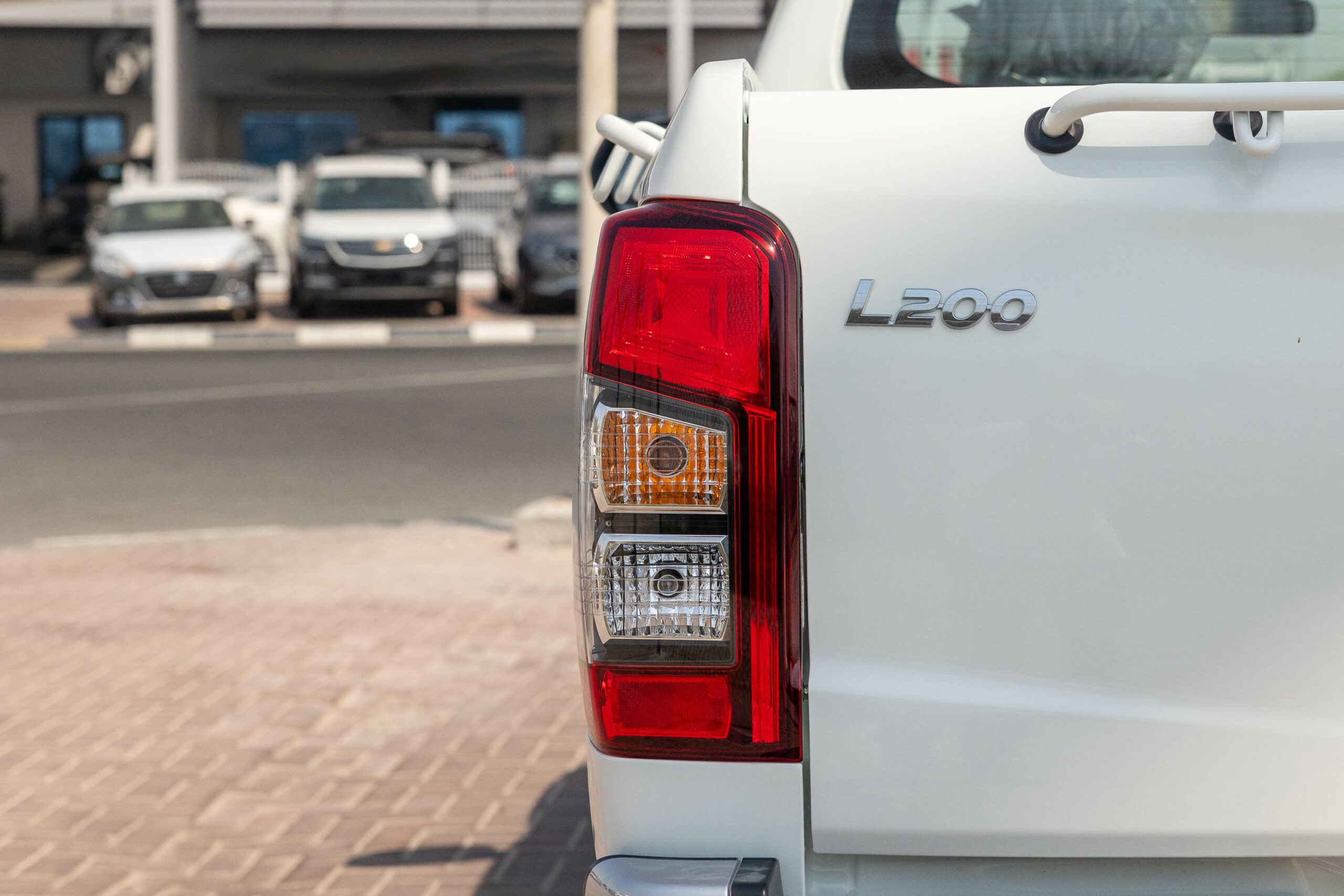 Mitsubishi L200 GL 2023 – White