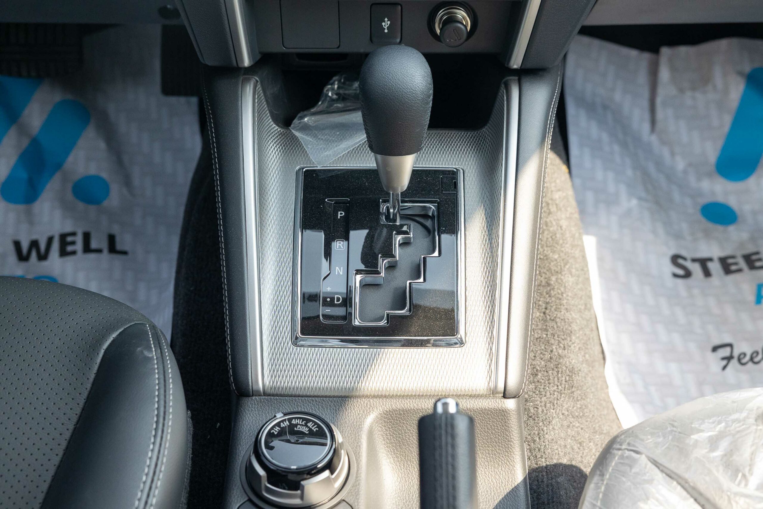 Mitsubishi L200 Sportero 2023 – GREY