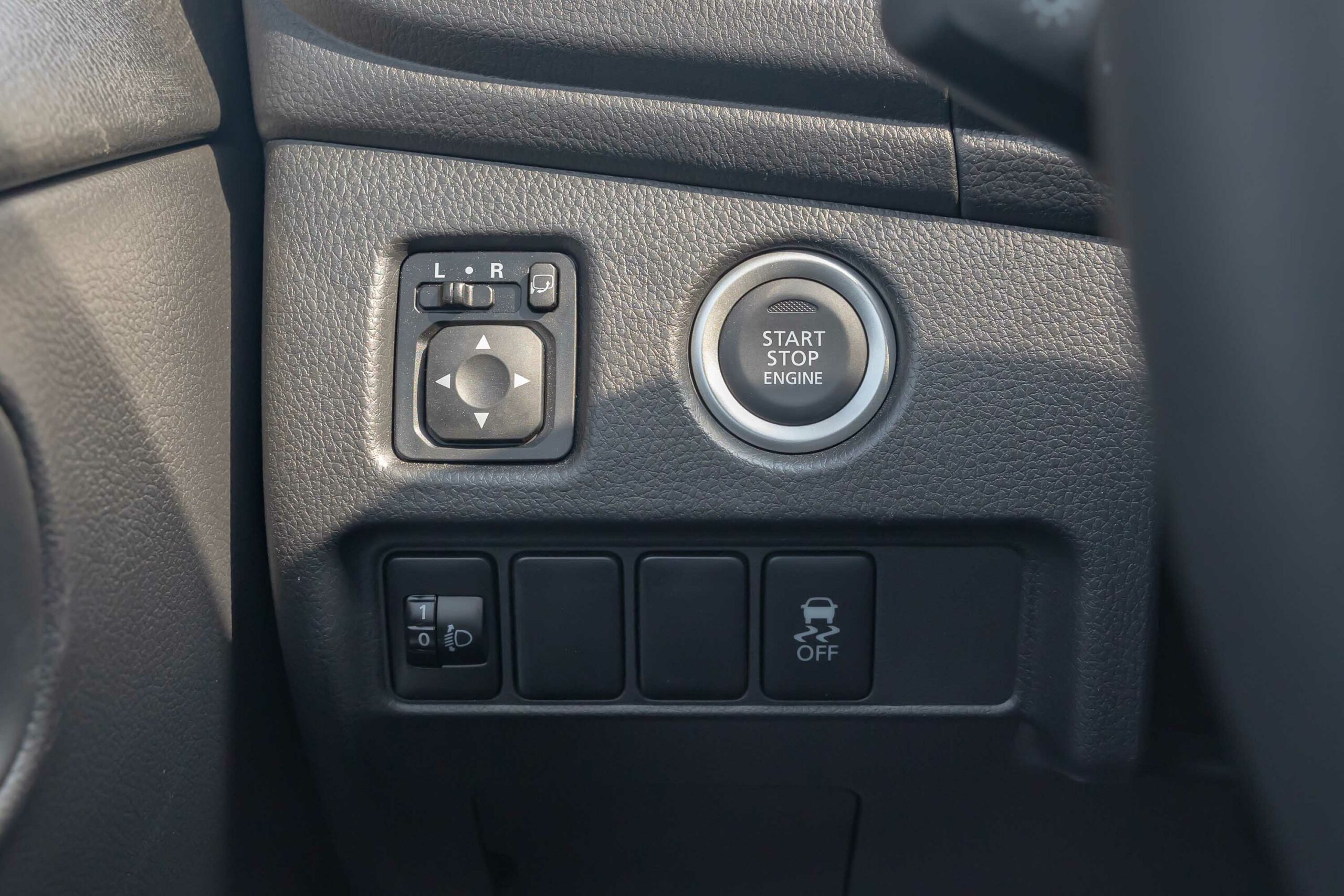 Mitsubishi L200 Sportero 2023 – GREY