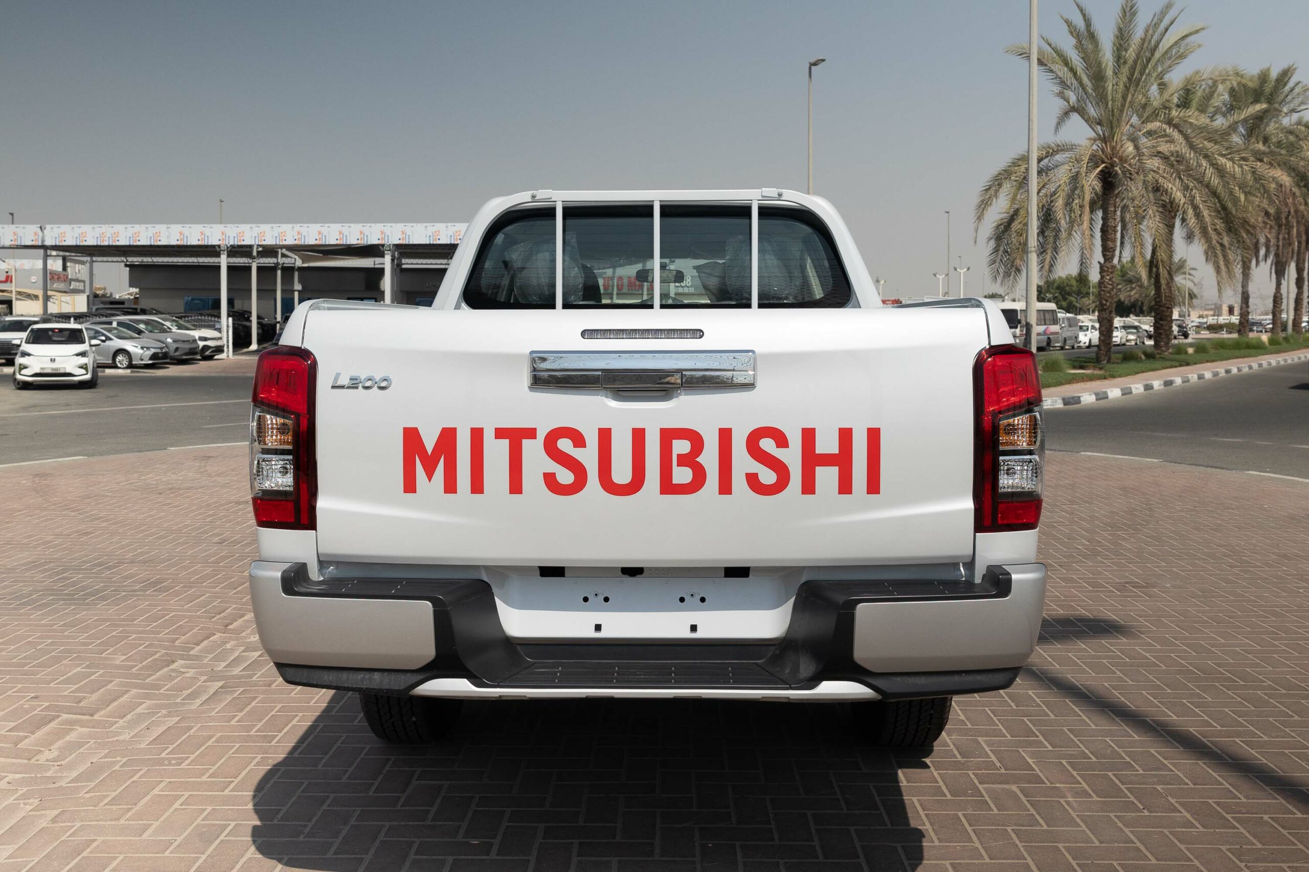 2023 Mitsubishi L200 GLX  – White