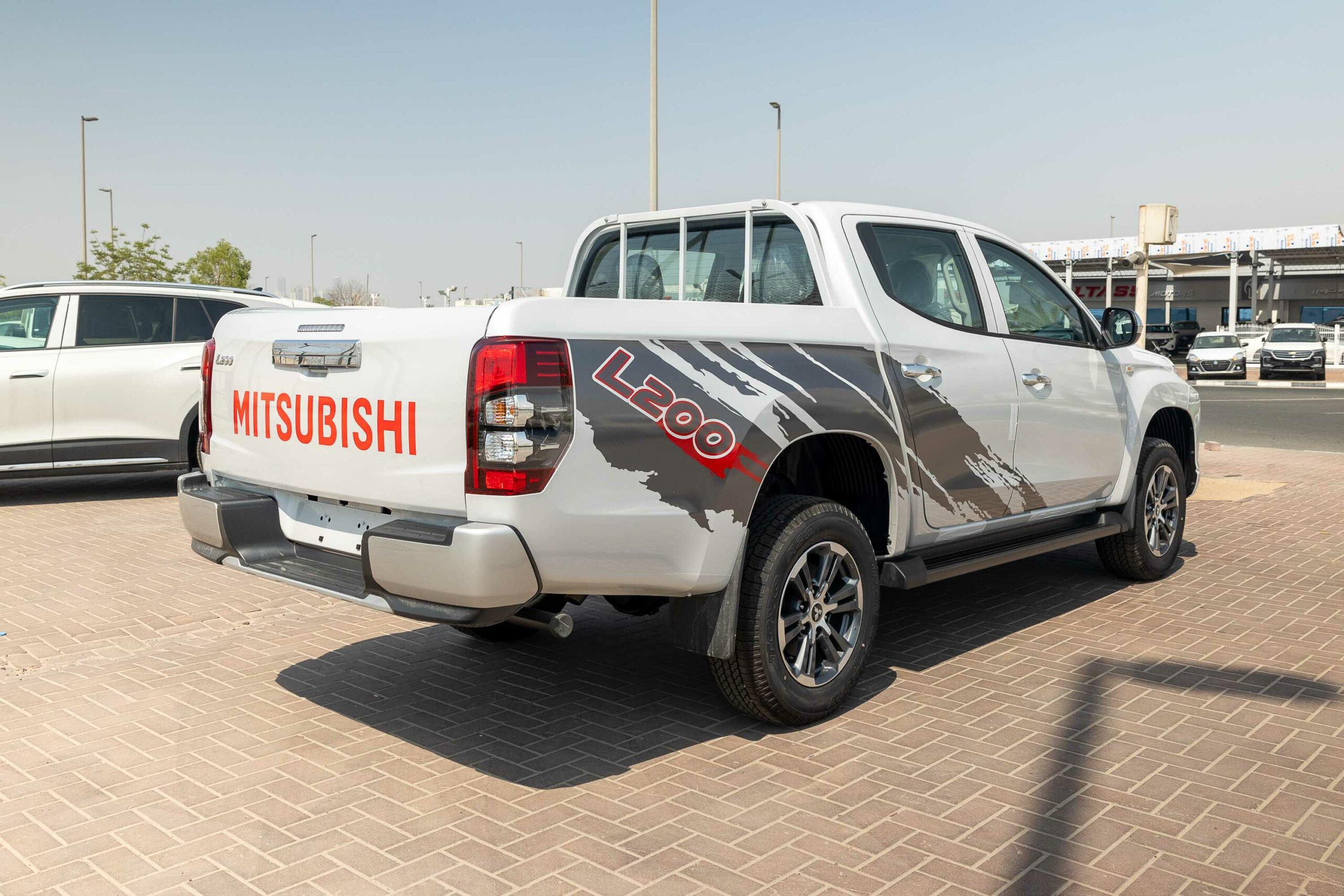 2023 Mitsubishi L200 GLX  – White
