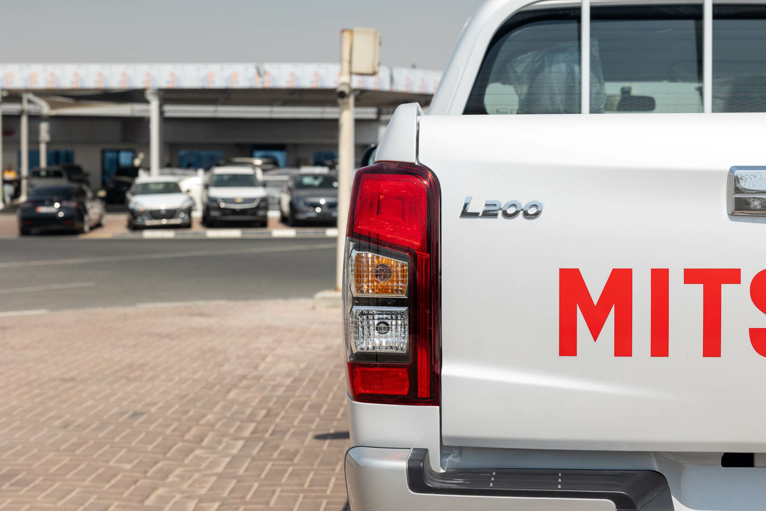 2023 Mitsubishi L200 GLX  – White