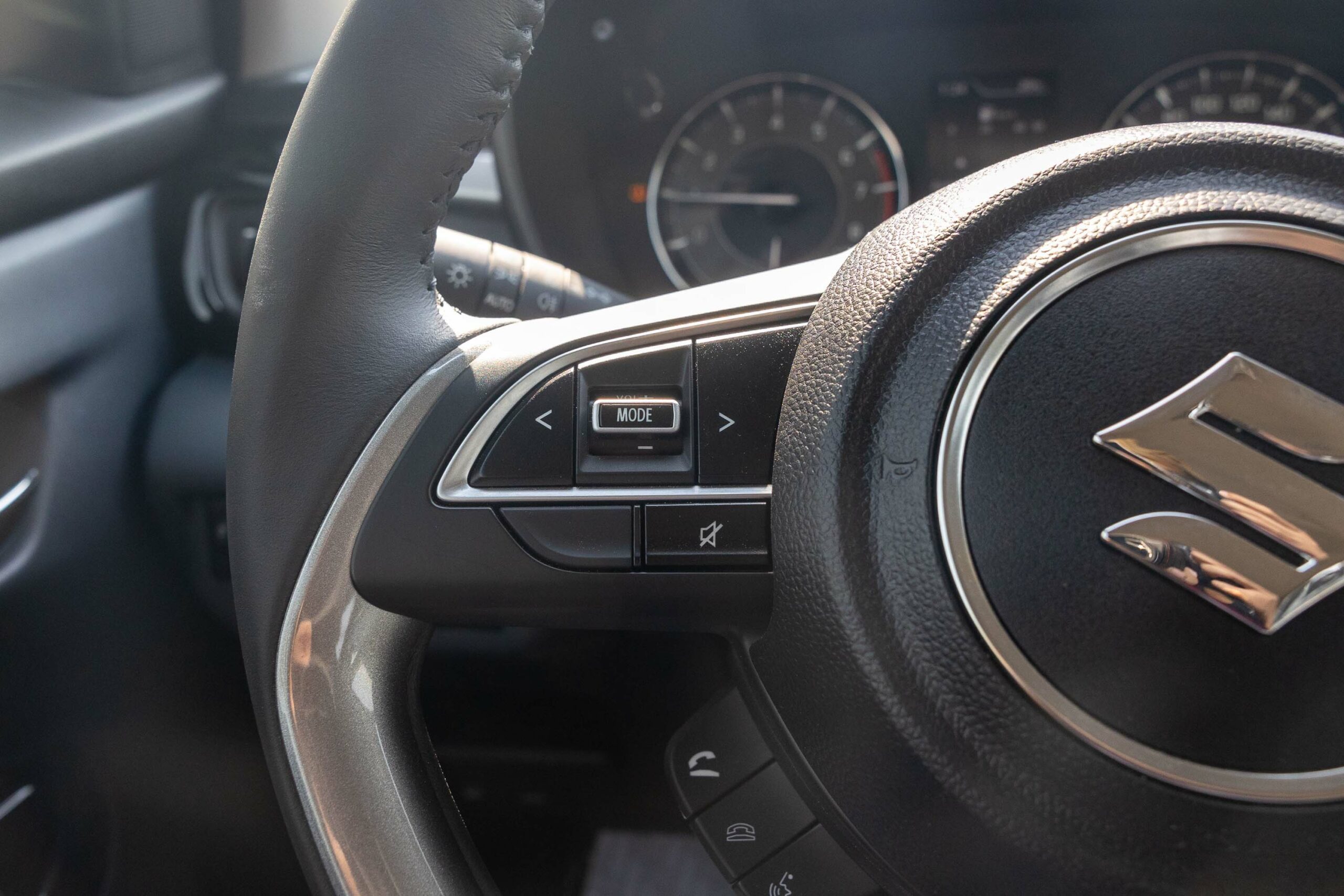 Suzuki Baleno GLX 2023 – White