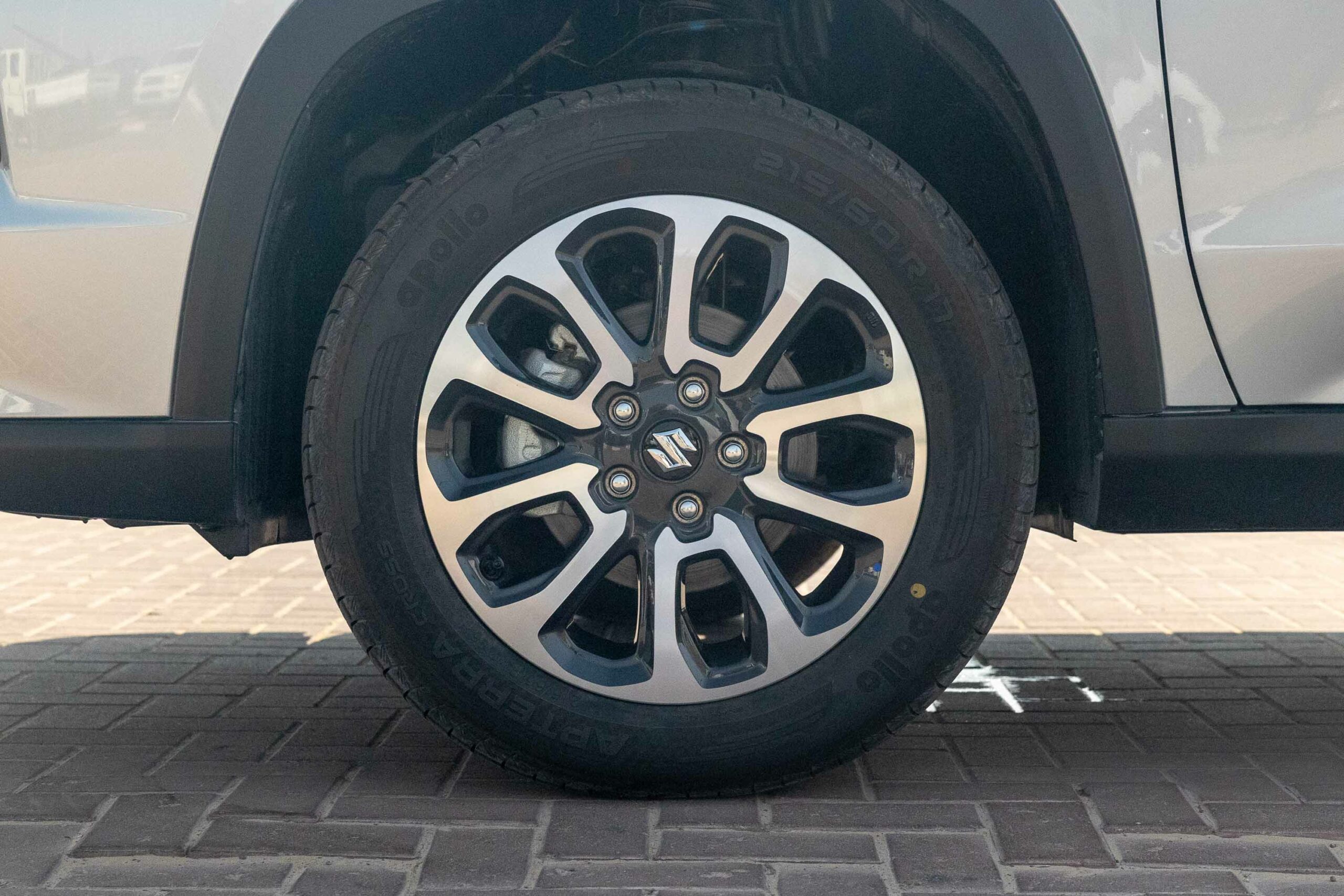 2023 Suzuki Grand Vitara GLX – Silver