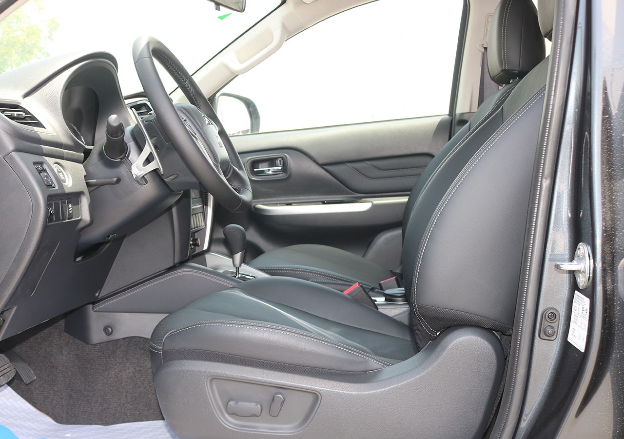 Mitsubishi L200 Sportero 2023 – GREY